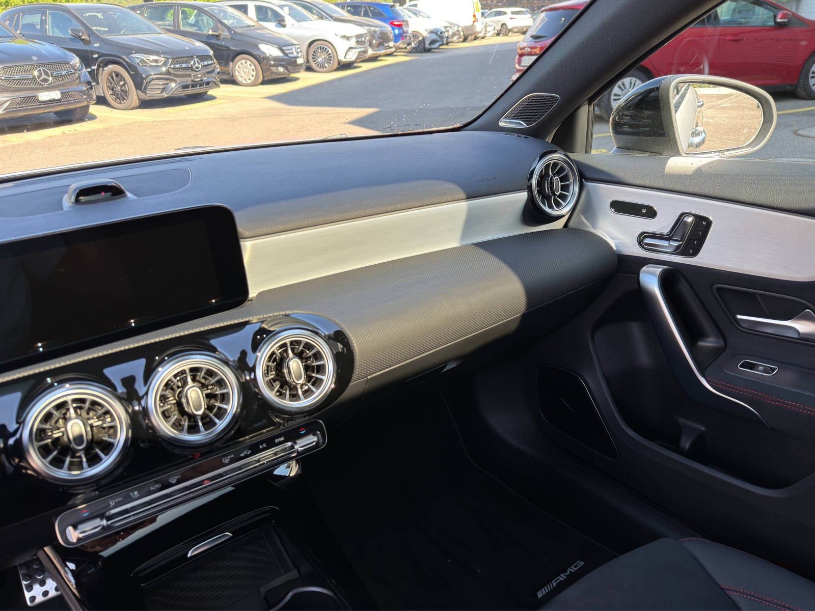 MERCEDES-BENZ A 200 Night Star 7G-DCT-image-10
