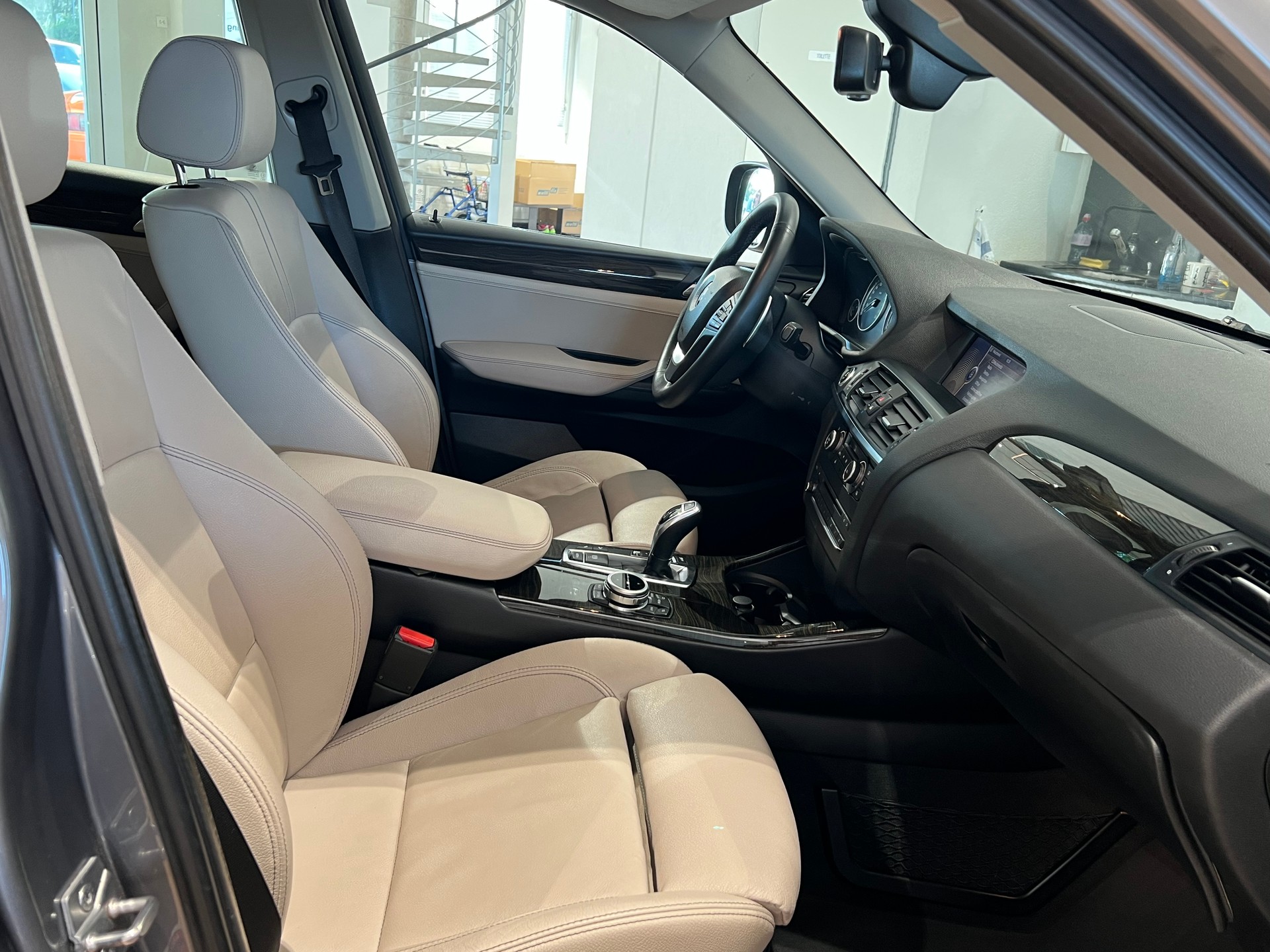BMW X3 xDrive 35i Steptronic Automat *Schweizer Fahrzeug*-image-5