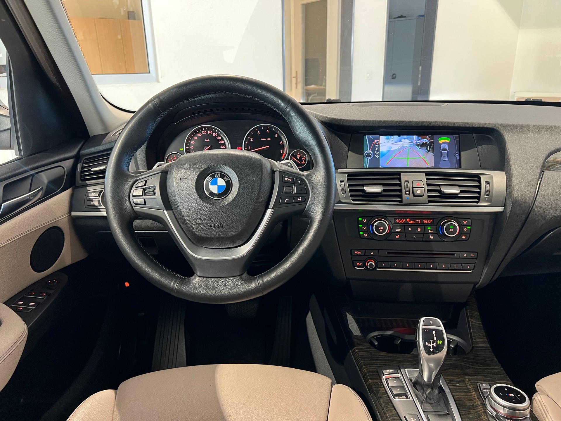 BMW X3 xDrive 35i Steptronic Automat *Schweizer Fahrzeug*-image-4
