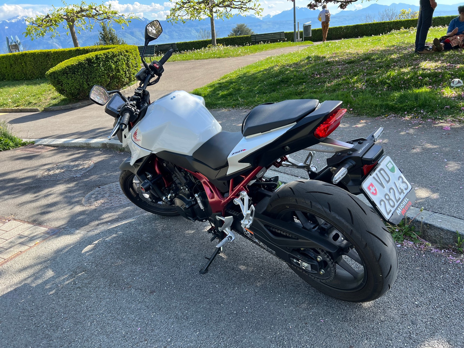HONDA CB 750 Hornet (35kW)-image-4