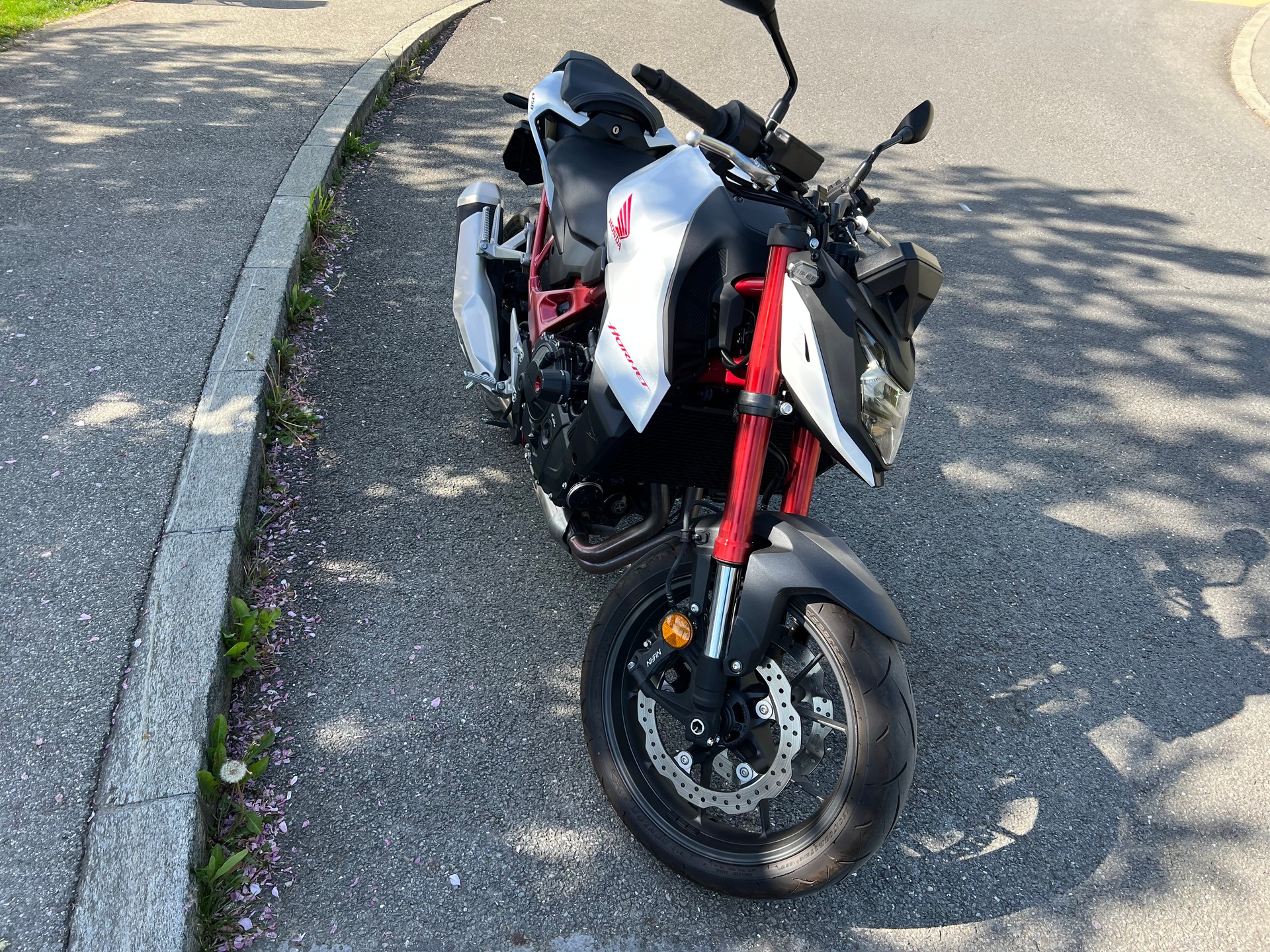 HONDA CB 750 Hornet (35kW)-showroom-element-2
