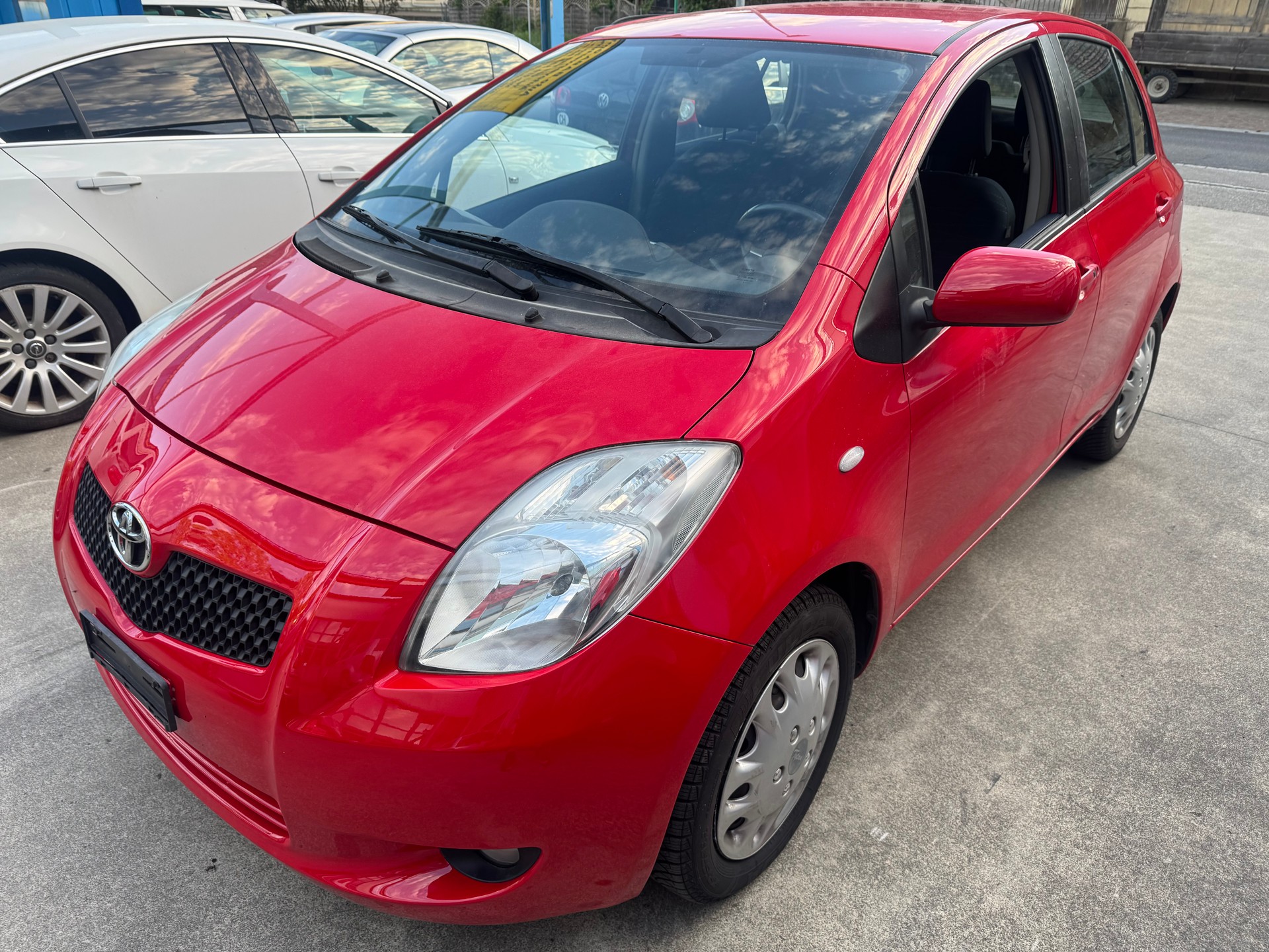 TOYOTA Yaris 1.3 Linea Sol