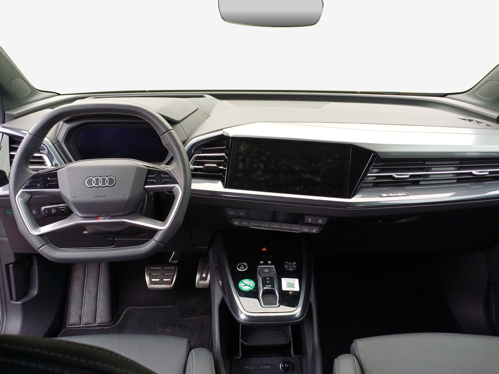 AUDI Q4 e-tron 55 quattro-image-9
