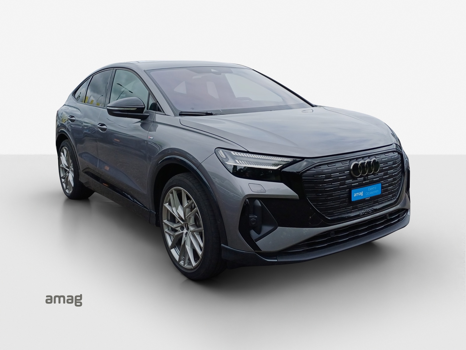 AUDI Q4 e-tron 55 quattro-image-6