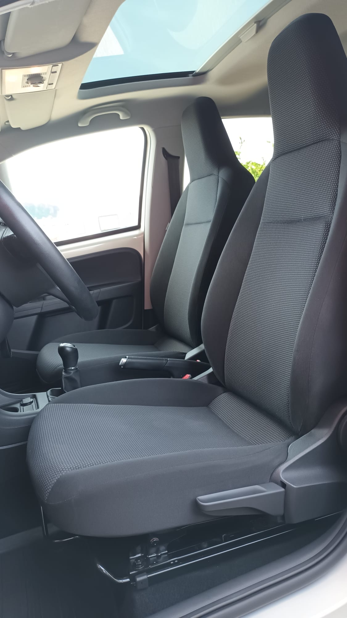 SKODA Citigo 1.0 Elegance-image-11