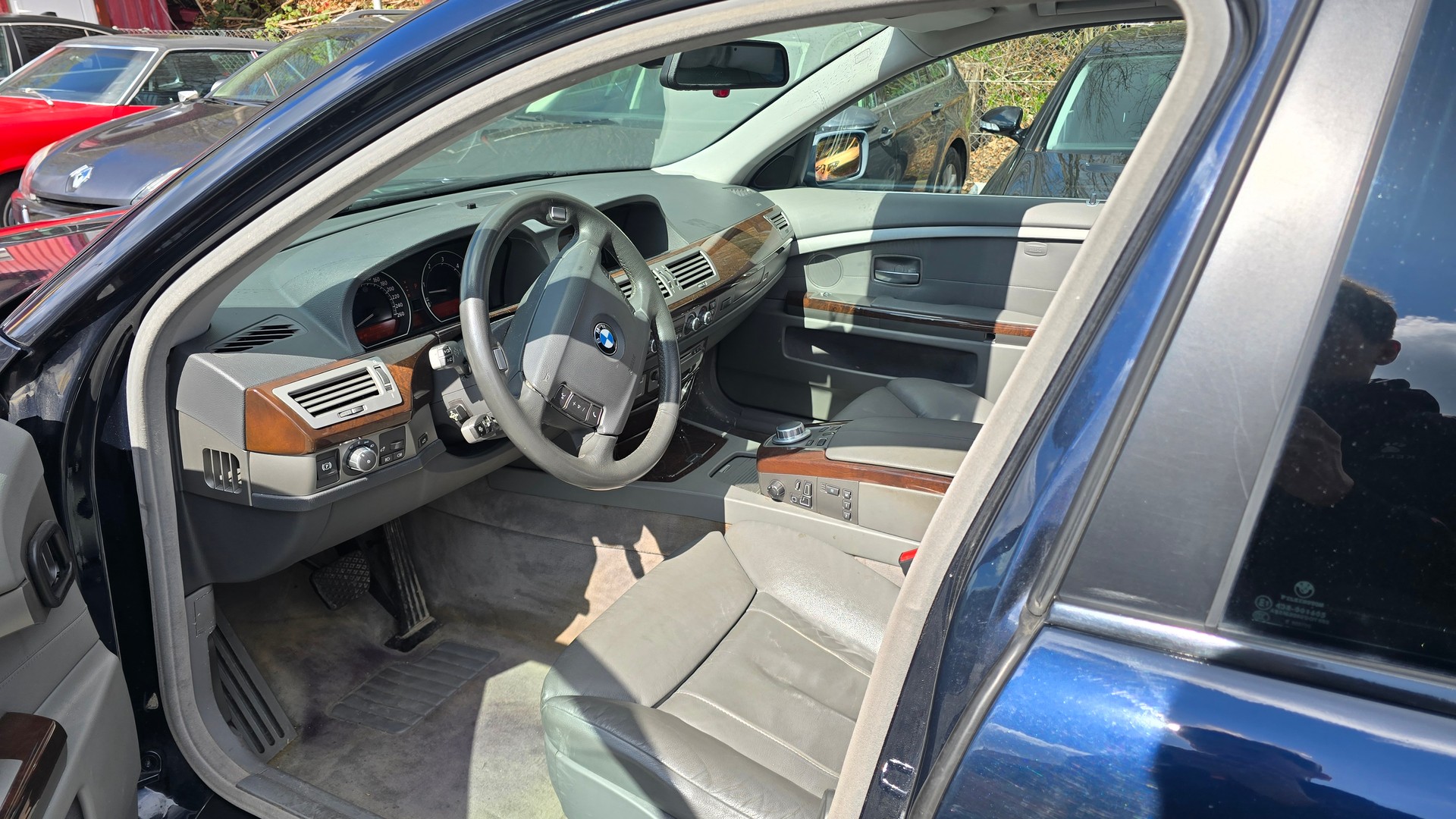 BMW 745d-image-15