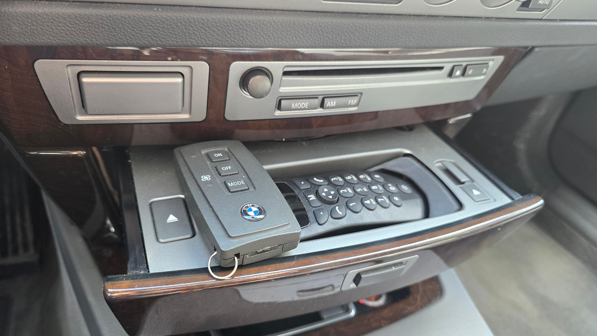 BMW 745d-image-22