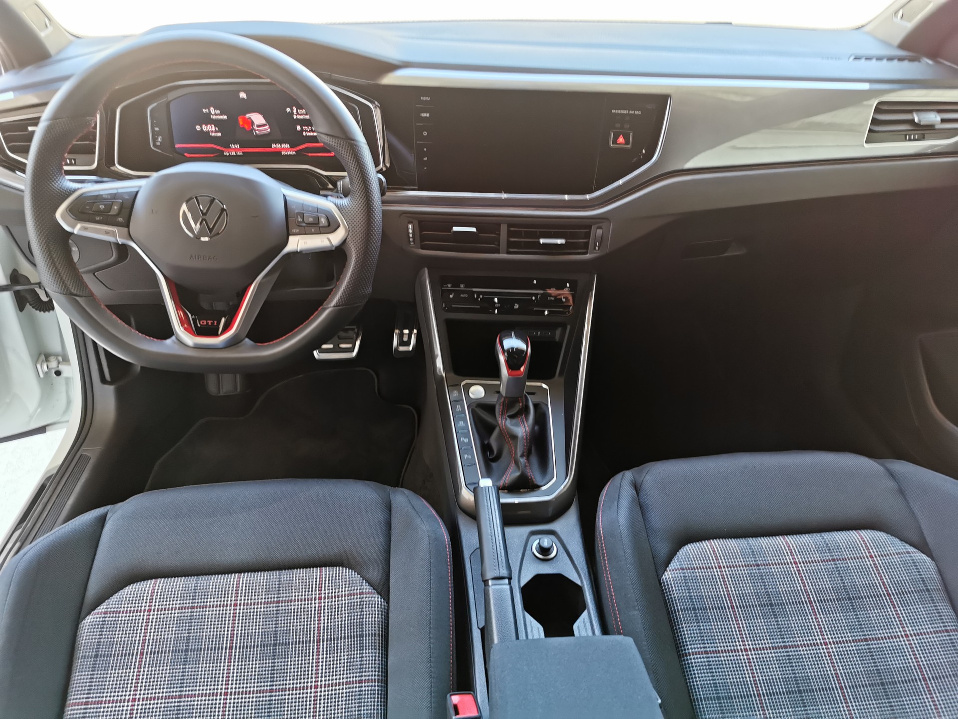 VW Polo 2.0 TSI GTI Edition 75 DSG-image-5