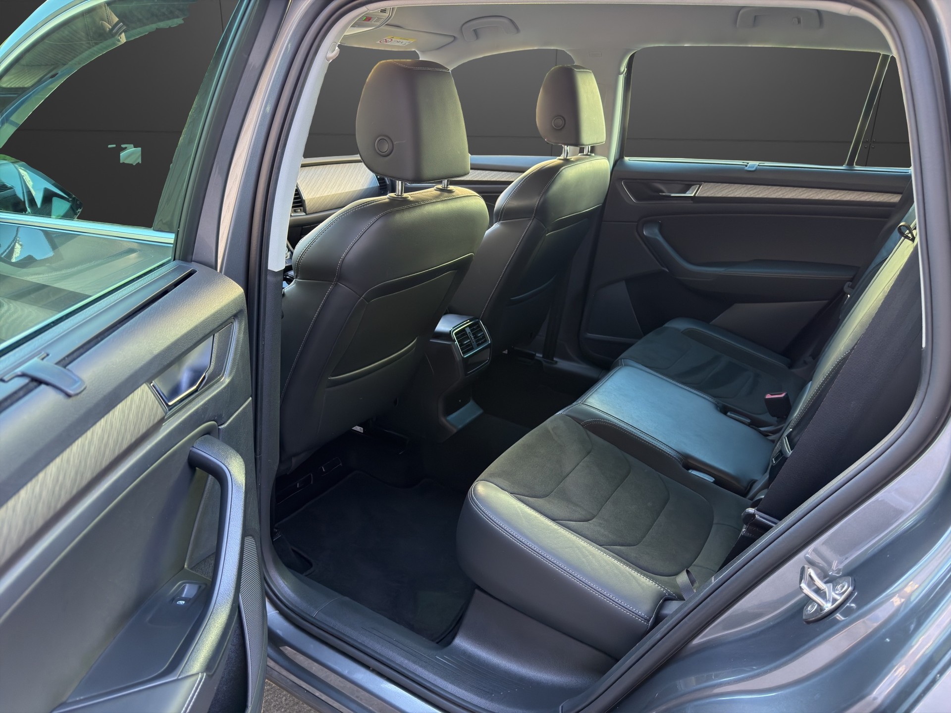 SKODA Kodiaq 2.0 TDI CR Clever 4x4 DSG-image-14