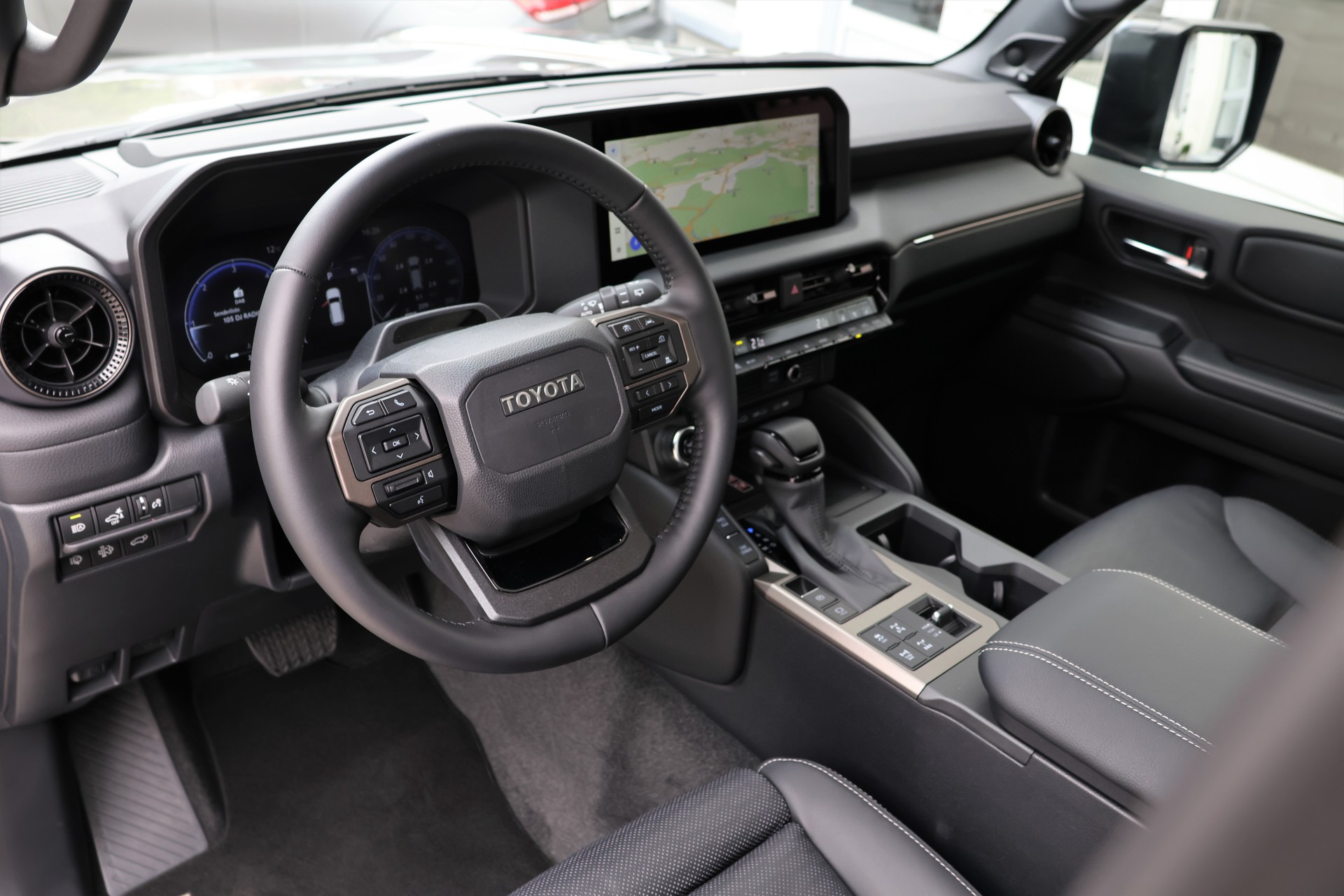 TOYOTA Land Cruiser 2.8TD 48V Style (CH)-image-10