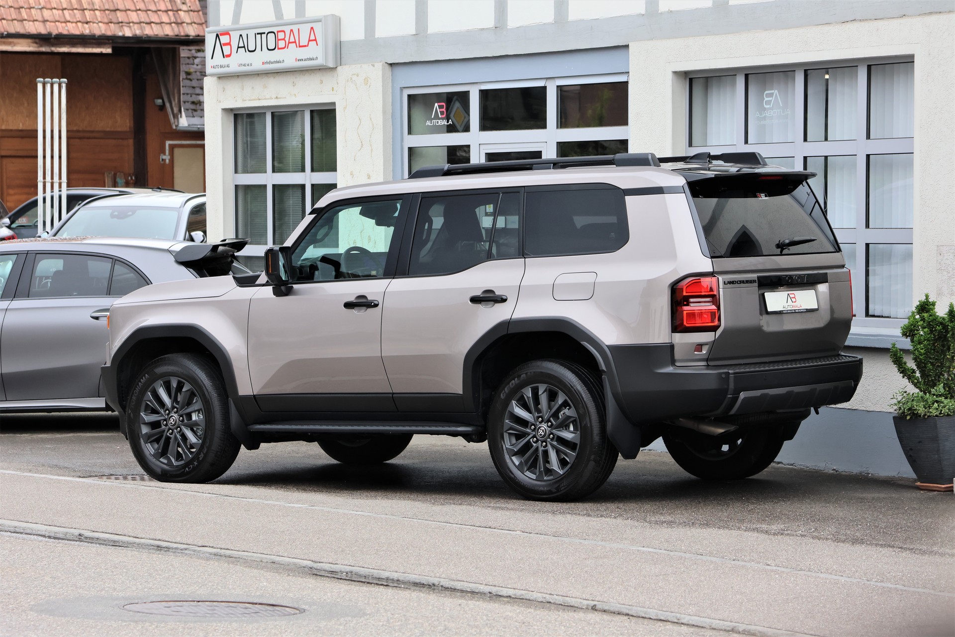 TOYOTA Land Cruiser 2.8TD 48V Style (CH)-image-4