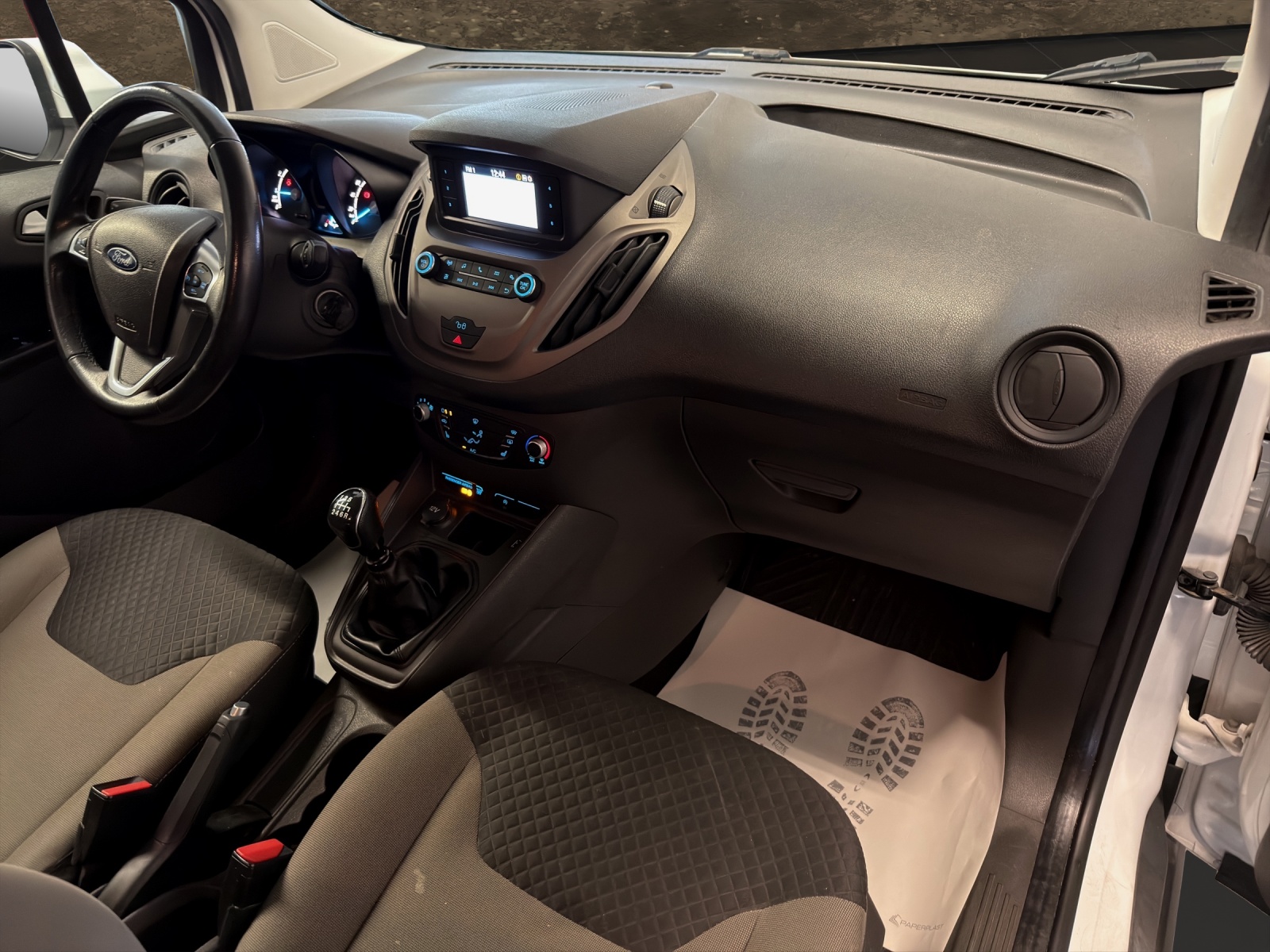 FORD Tourneo Courier 1.0 SCTi Trend-image-13