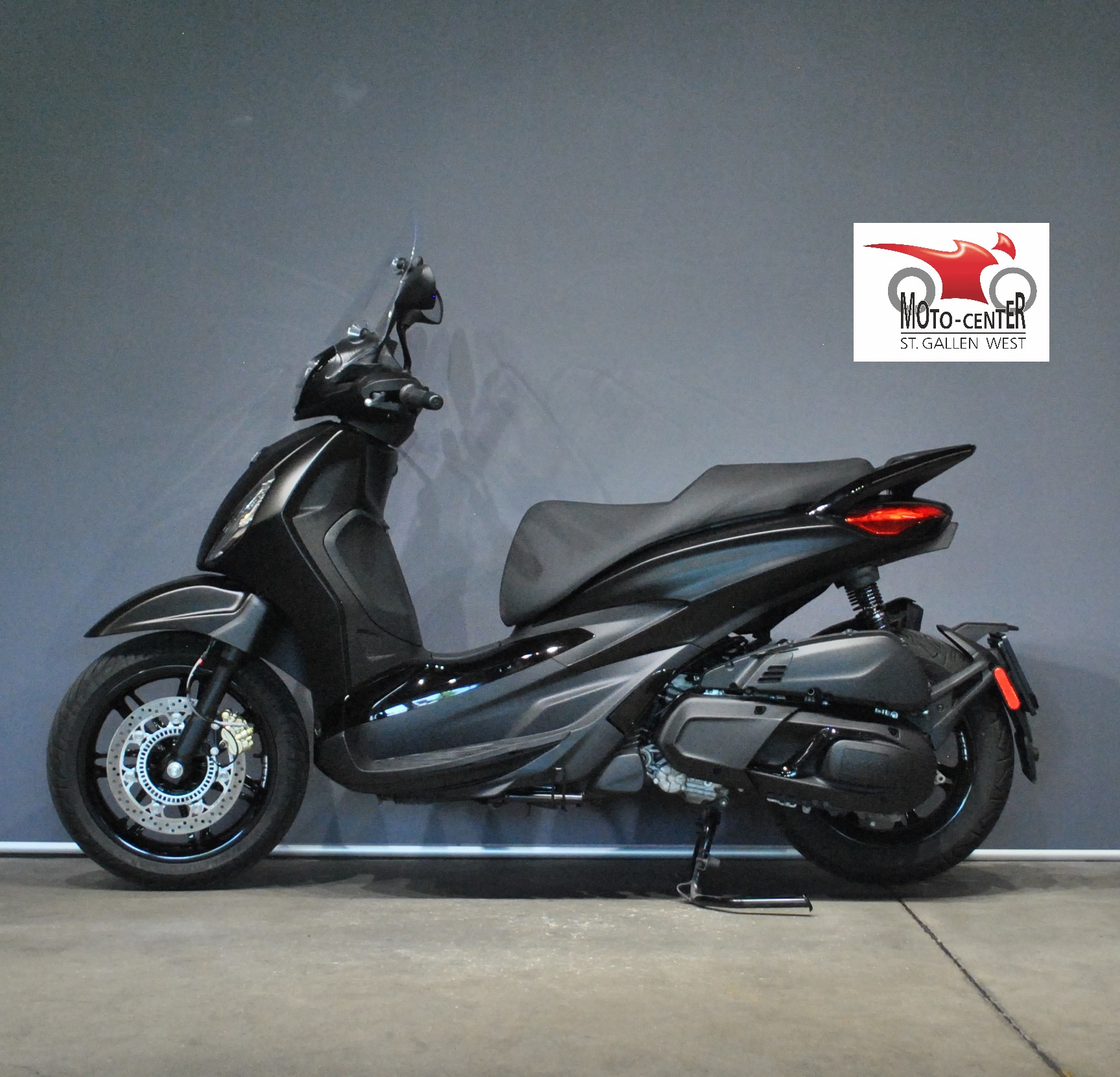 PIAGGIO Beverly 400 Sport-showroom-element-2