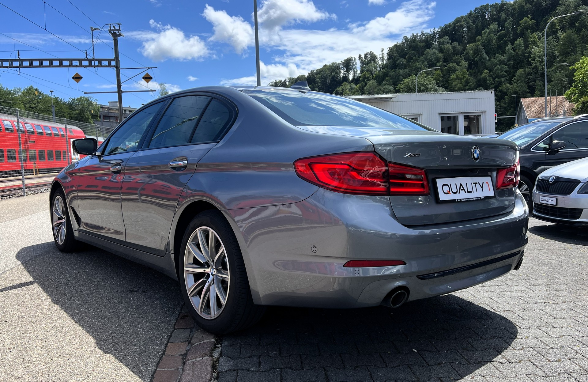 BMW 520d xDrive Sport Line Steptronic-showroom-element-2