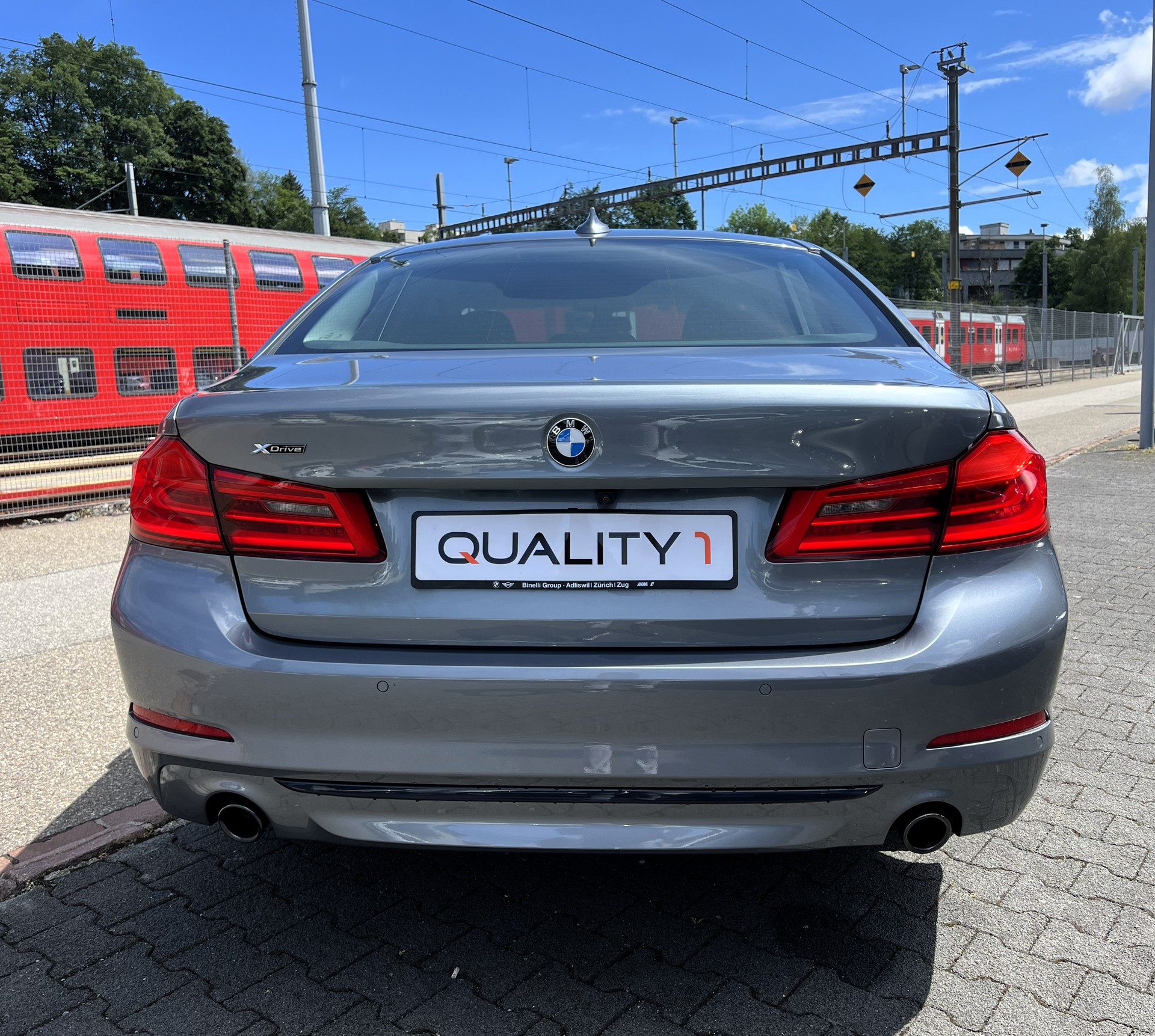 BMW 520d xDrive Sport Line Steptronic-showroom-element-3