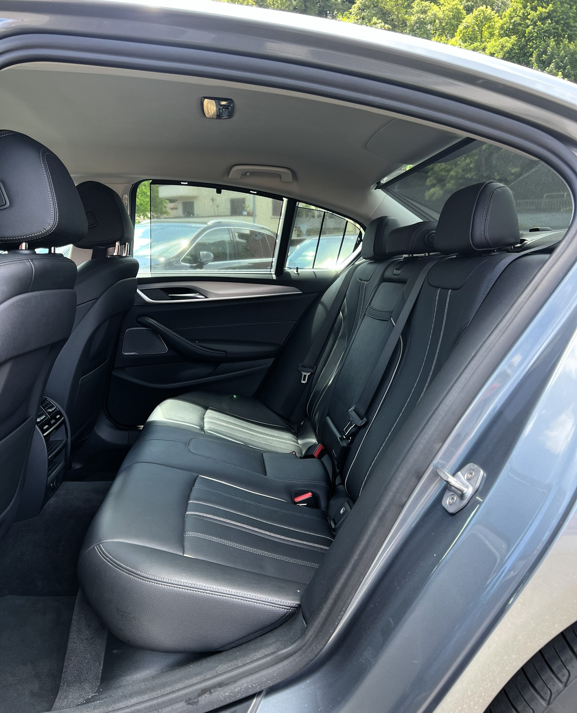 BMW 520d xDrive Sport Line Steptronic-image-13