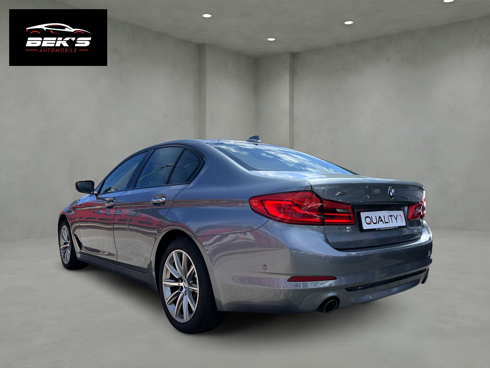 BMW 520d xDrive Sport Line Steptronic-showroom-element-2