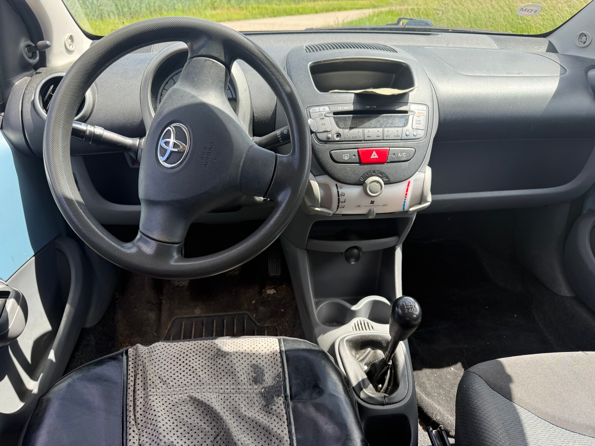 TOYOTA Aygo 1.0 Linea Terra-image-8