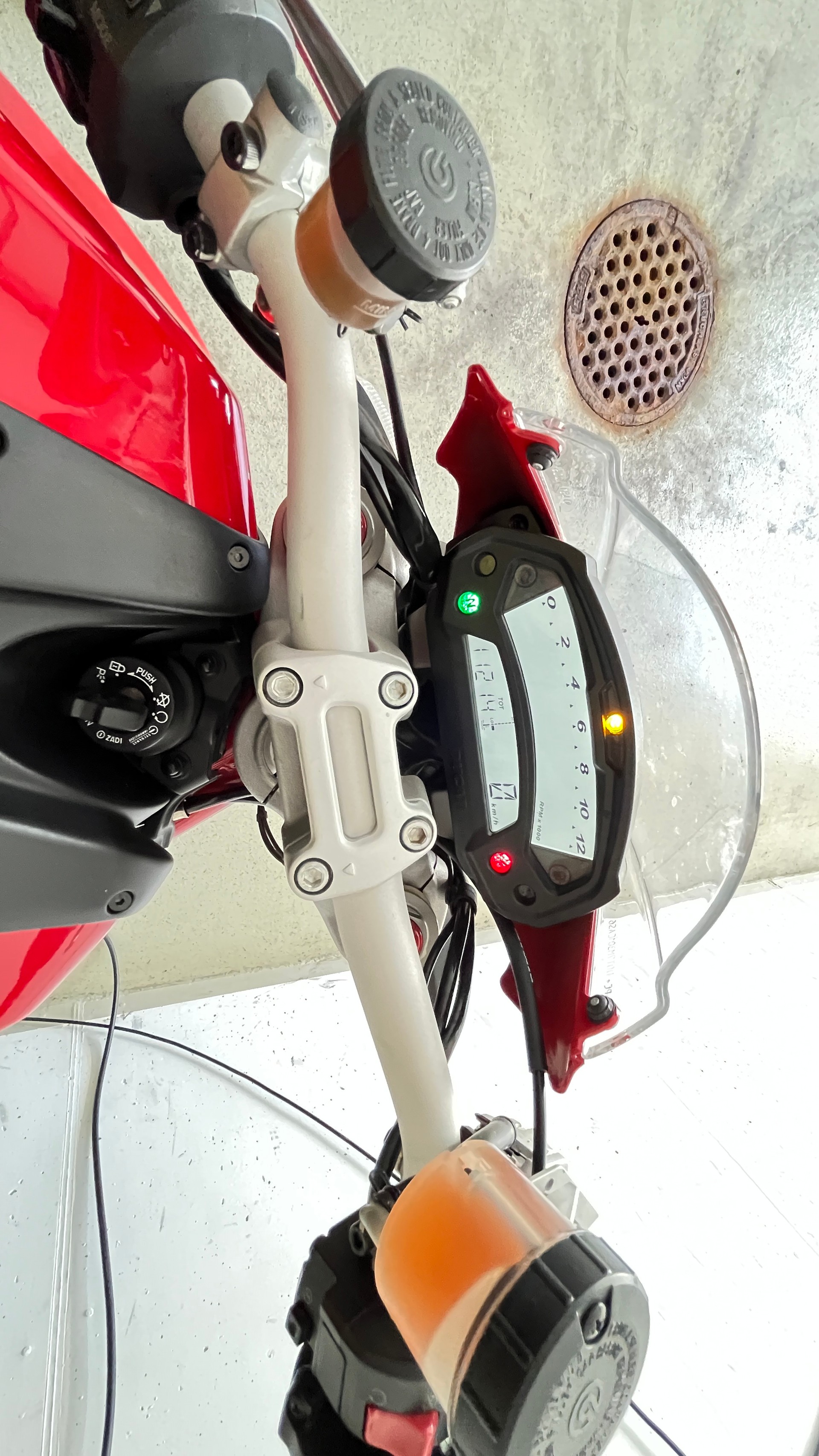 DUCATI Monster 1100 EVO ABS-image-4