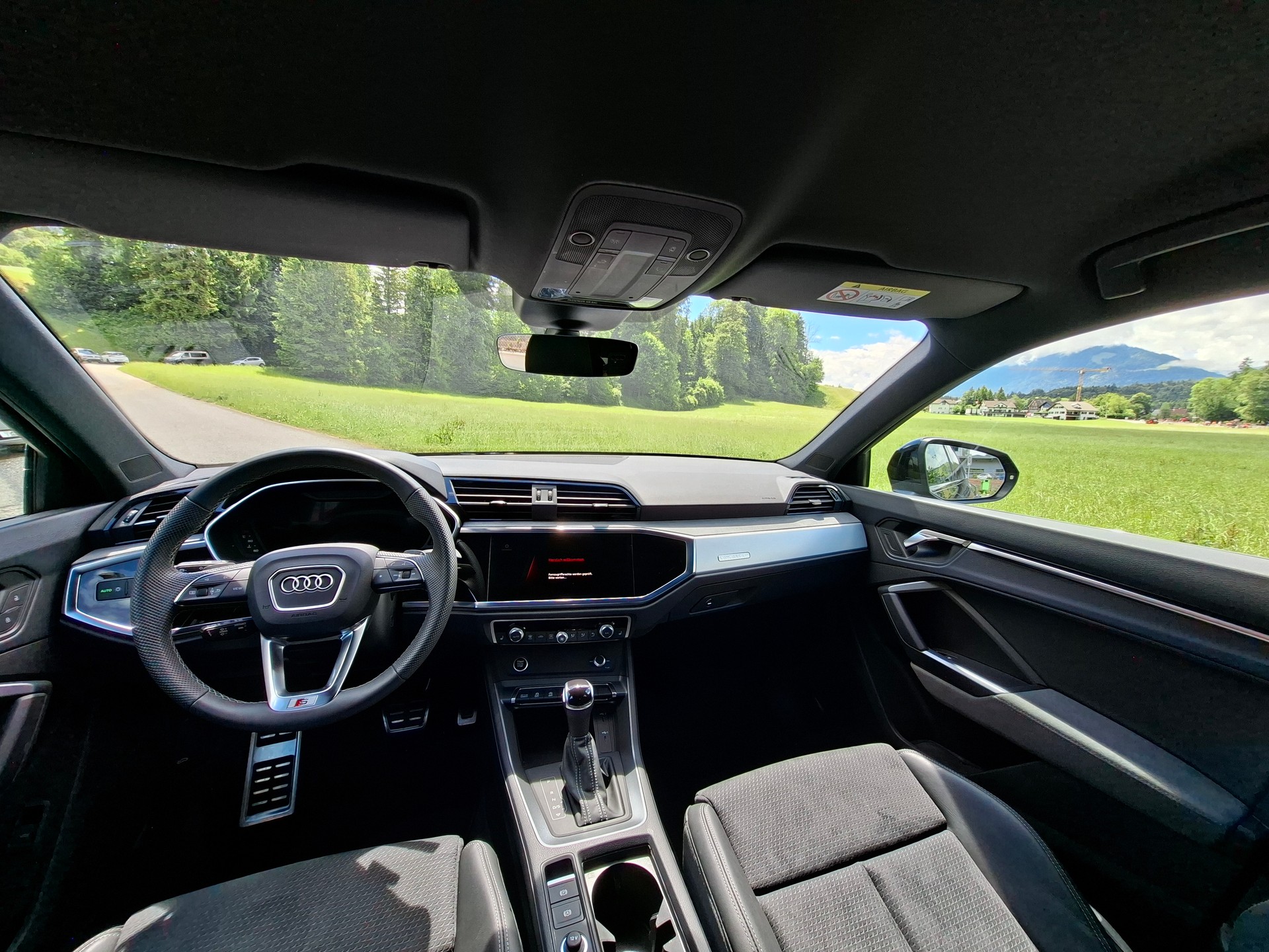 AUDI Q3 Sportback 40 TFSI S line quattro S-tronic *CH-Fahrzeug mit Garantie+ASSP*-image-8