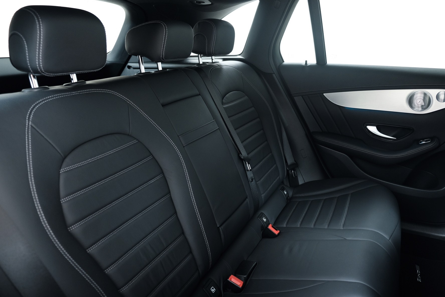 MERCEDES-BENZ GLC 250 AMG Line 4Matic 9G-Tronic-image-11