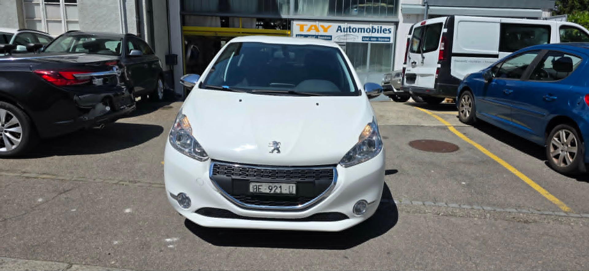PEUGEOT 208 1.2 VTI Style