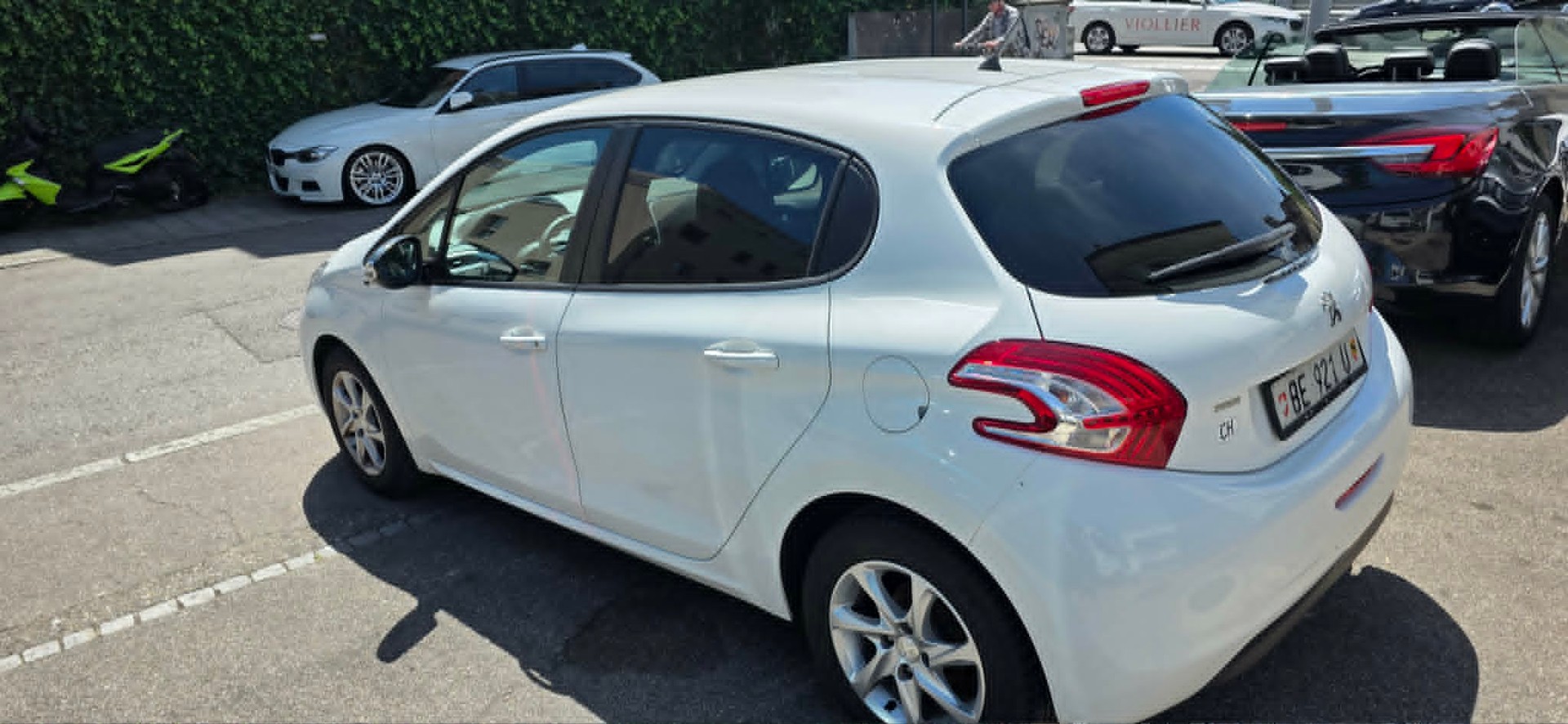 PEUGEOT 208 1.2 VTI Style-showroom-element-1