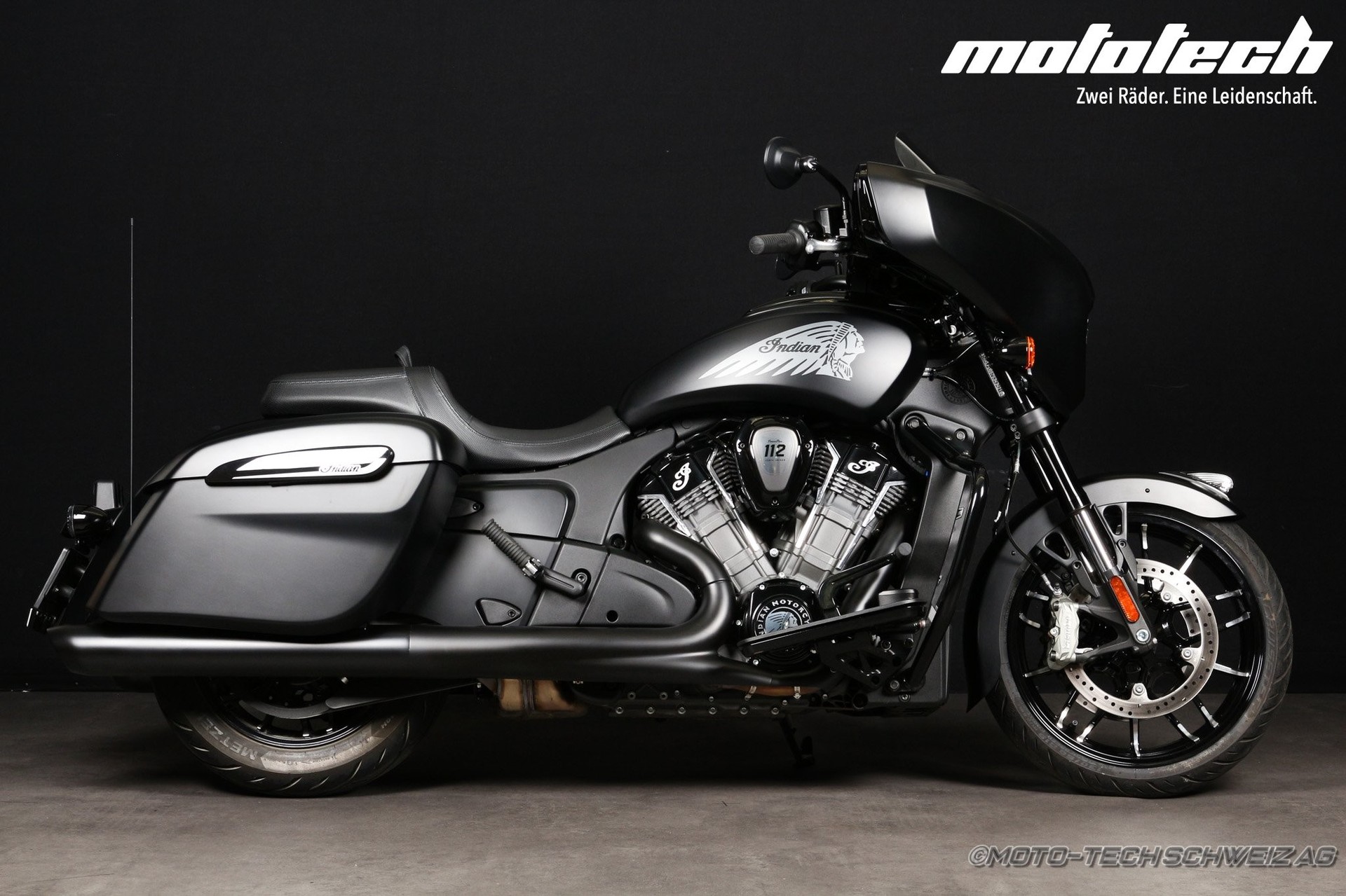 INDIAN Chieftain Power Plus Dark Horse-image-0