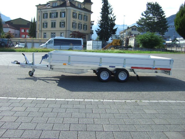 TEMARED Carplatform 4120 3000Kg mit Aluboden und Bordwände-image-3
