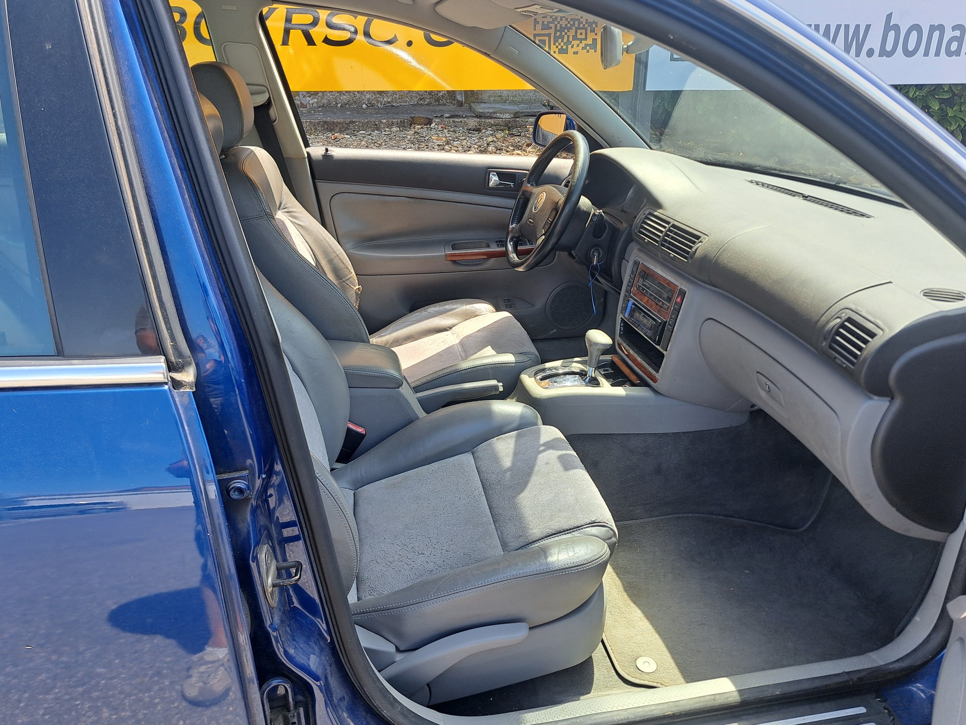 VW Passat Variant 2.0 Trendline-image-3