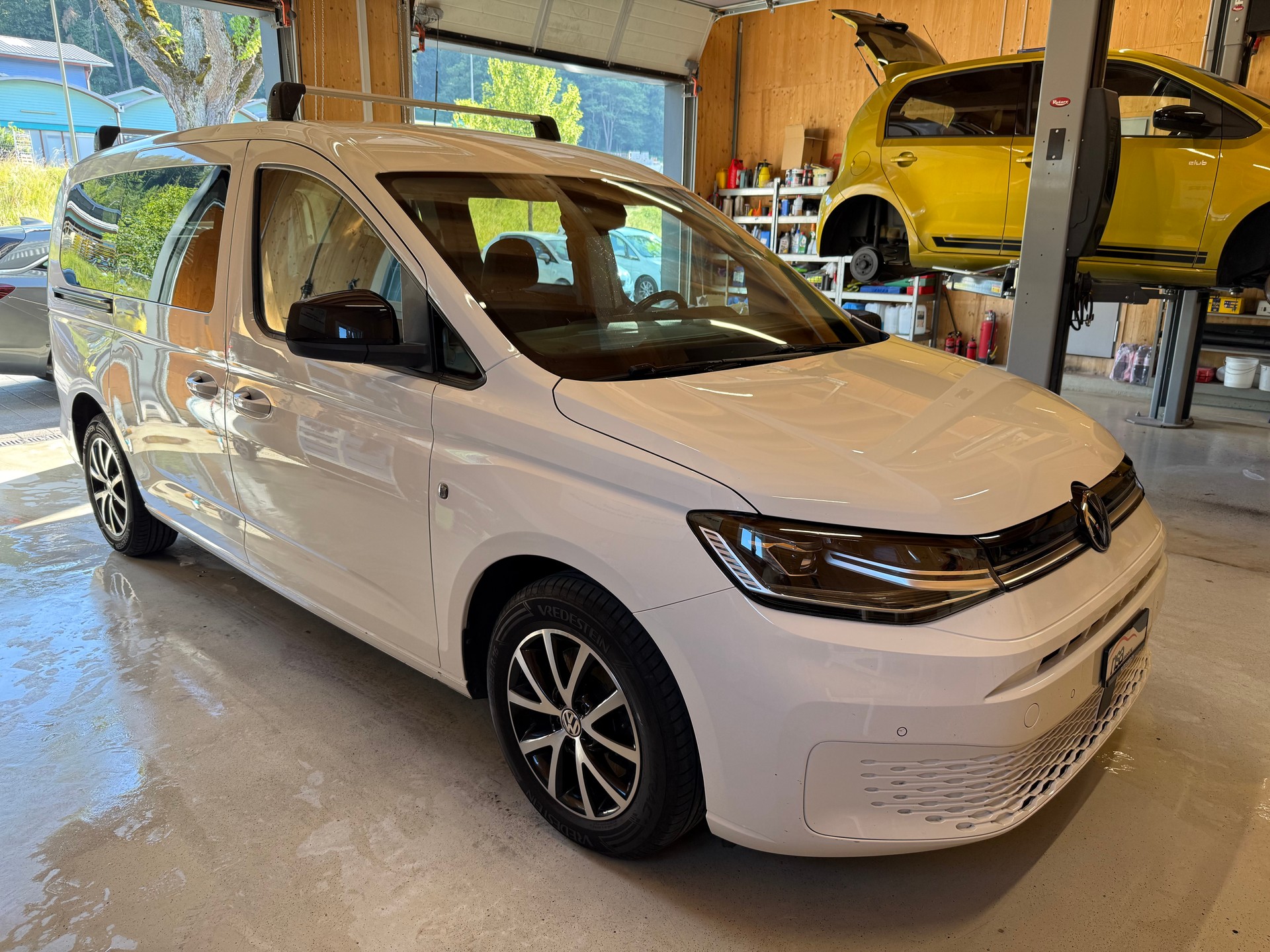 VW Caddy Maxi 2.0 TDI Life DSG-showroom-element-2