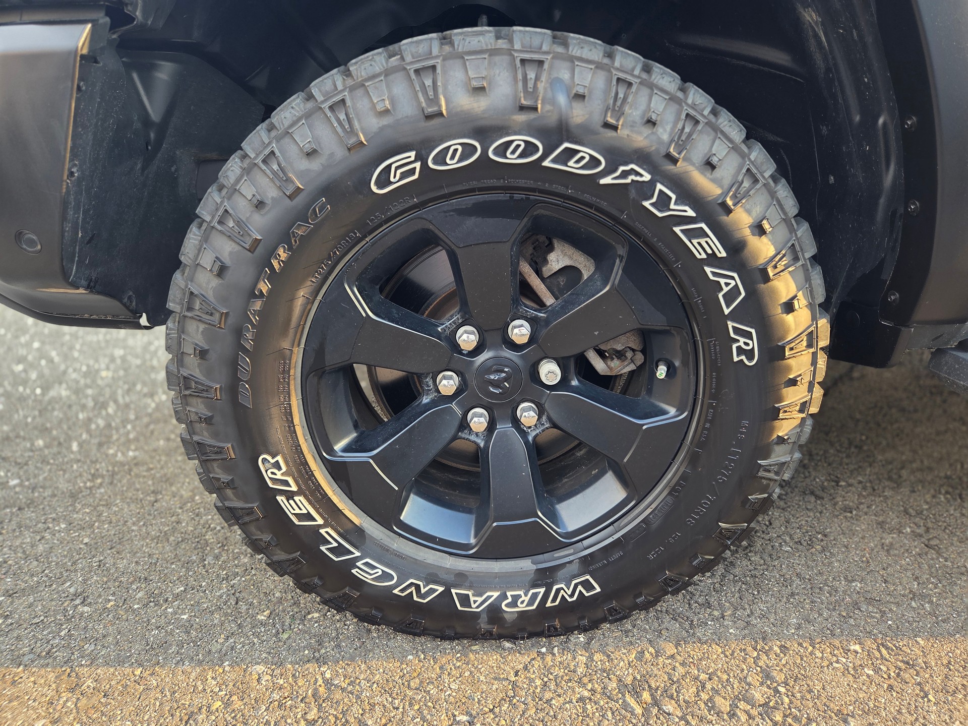 DODGE Ram 1500 5.7 V8 4x4 Rebel 396PS / 3.5T AHK-image-14