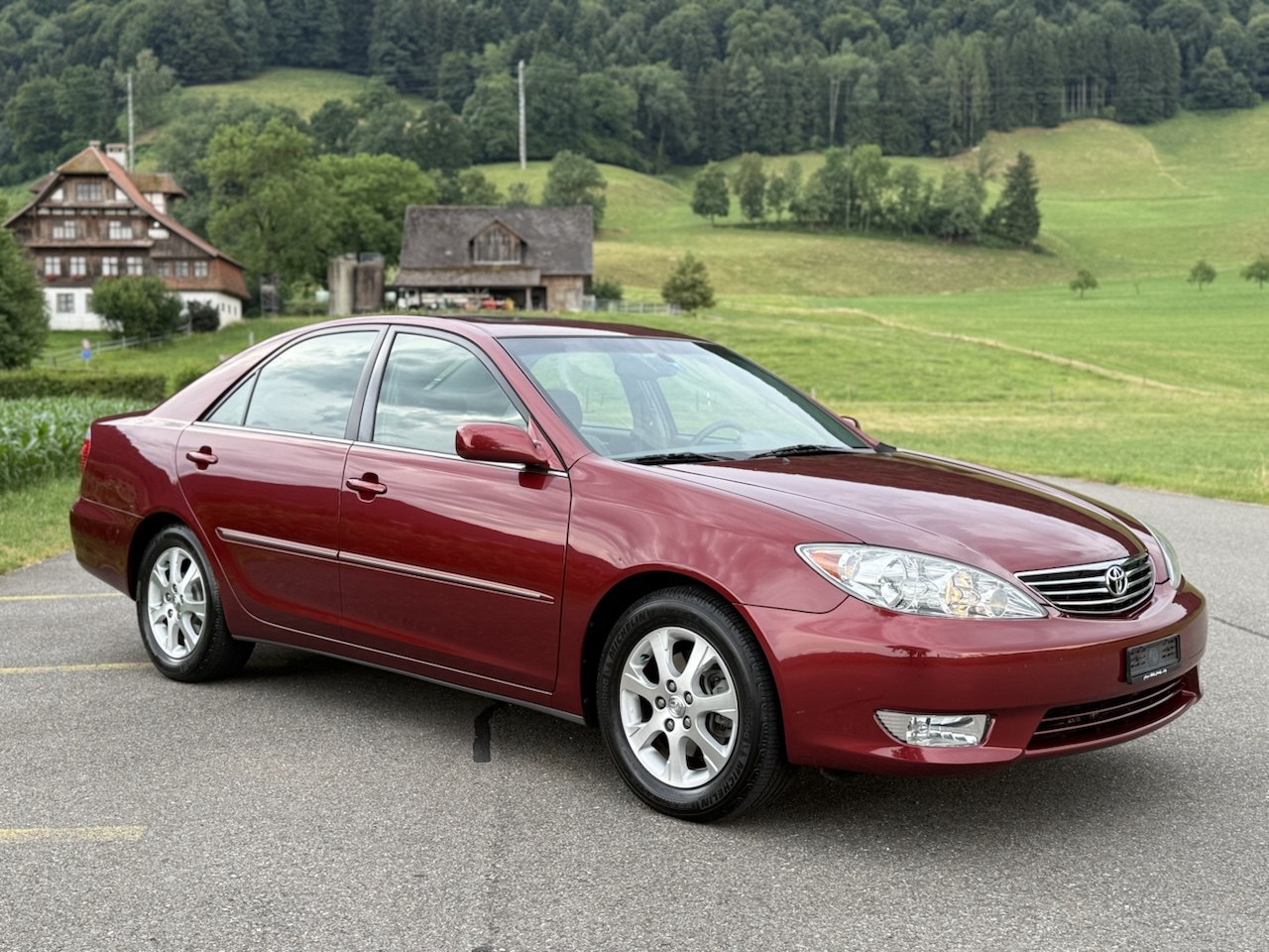 TOYOTA XLE V6 3.0
