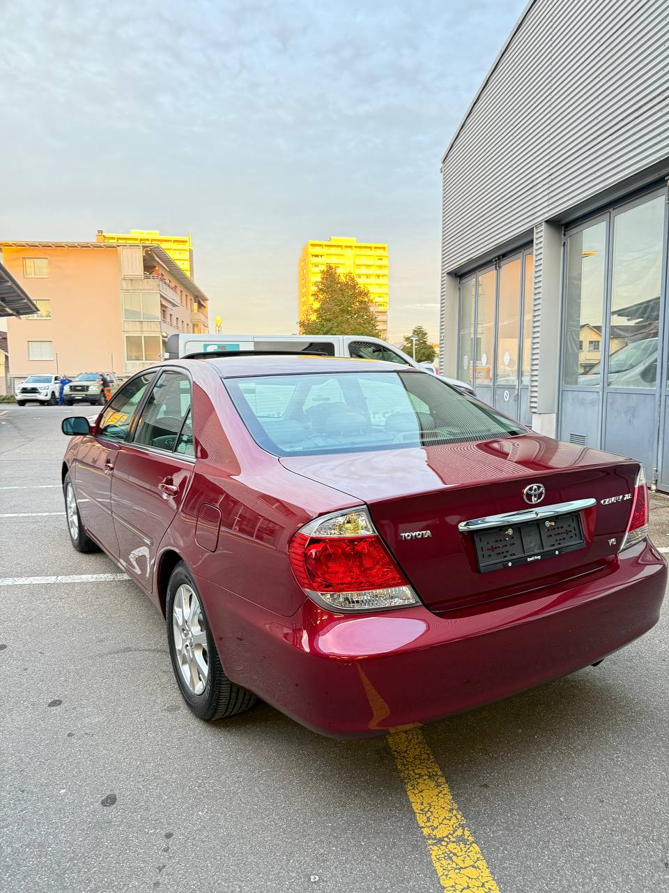 TOYOTA XLE V6 3.0-image-2