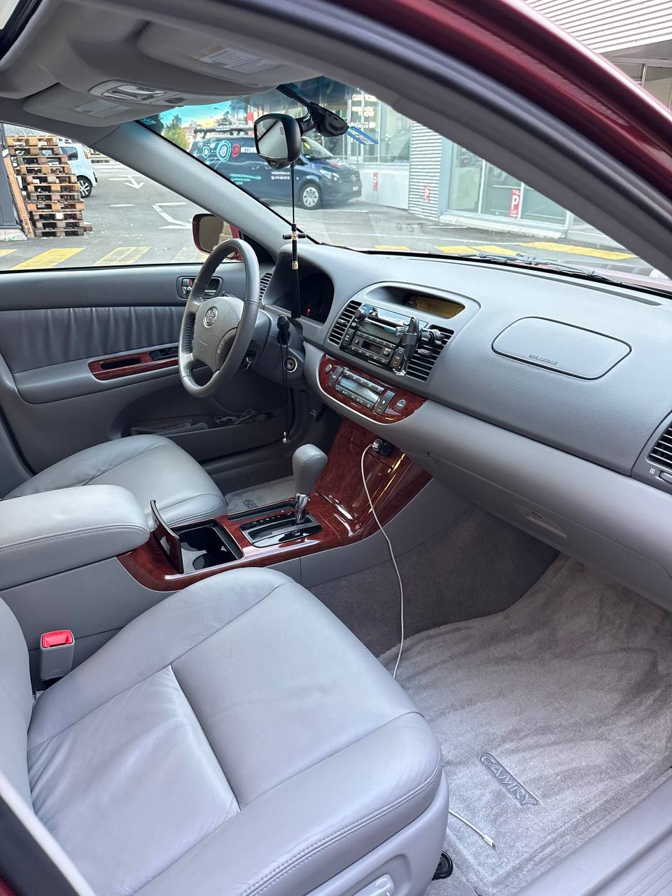 TOYOTA XLE V6 3.0-image-4