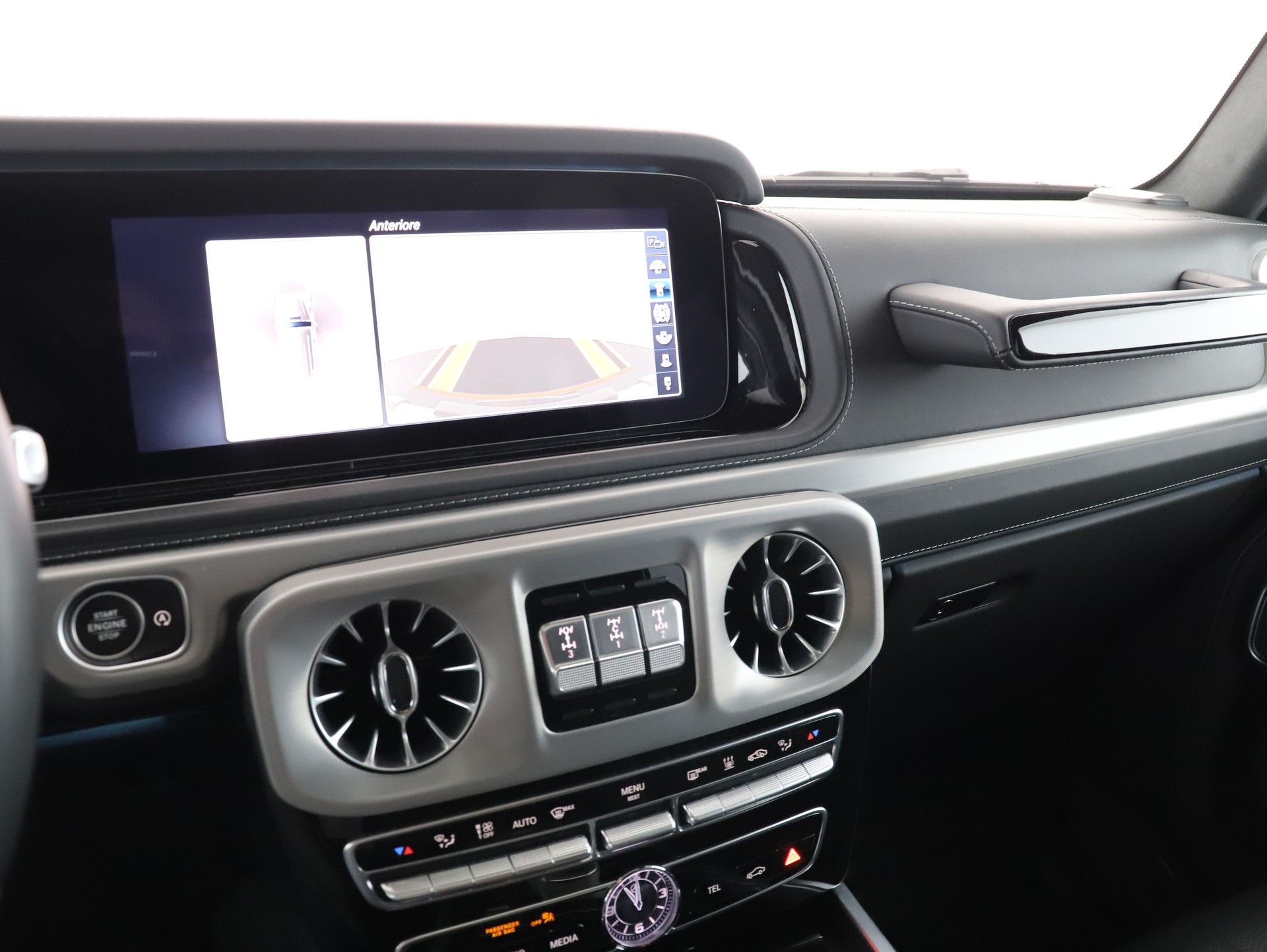 MERCEDES-BENZ G 400d AMG Line 9G-T-image-15