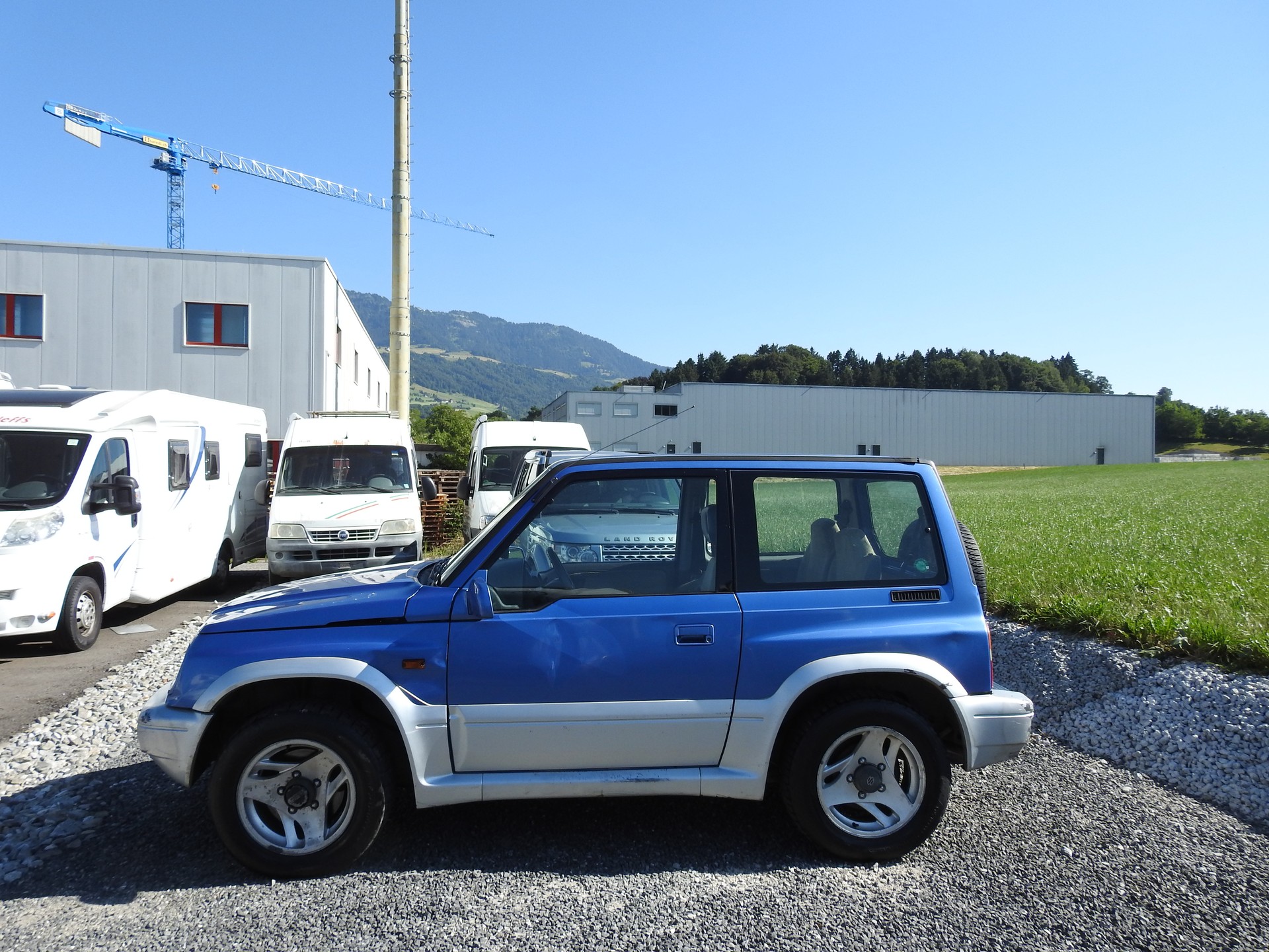 SUZUKI Vitara 2.0 Wagon-showroom-element-2
