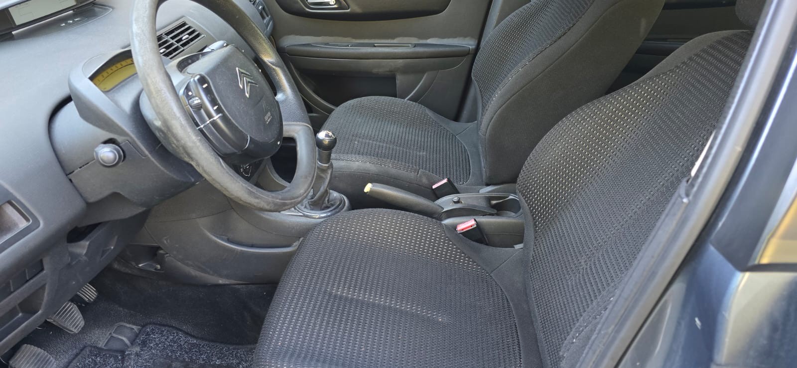 CITROEN C4 Berline 1.4i 16V X-image-6