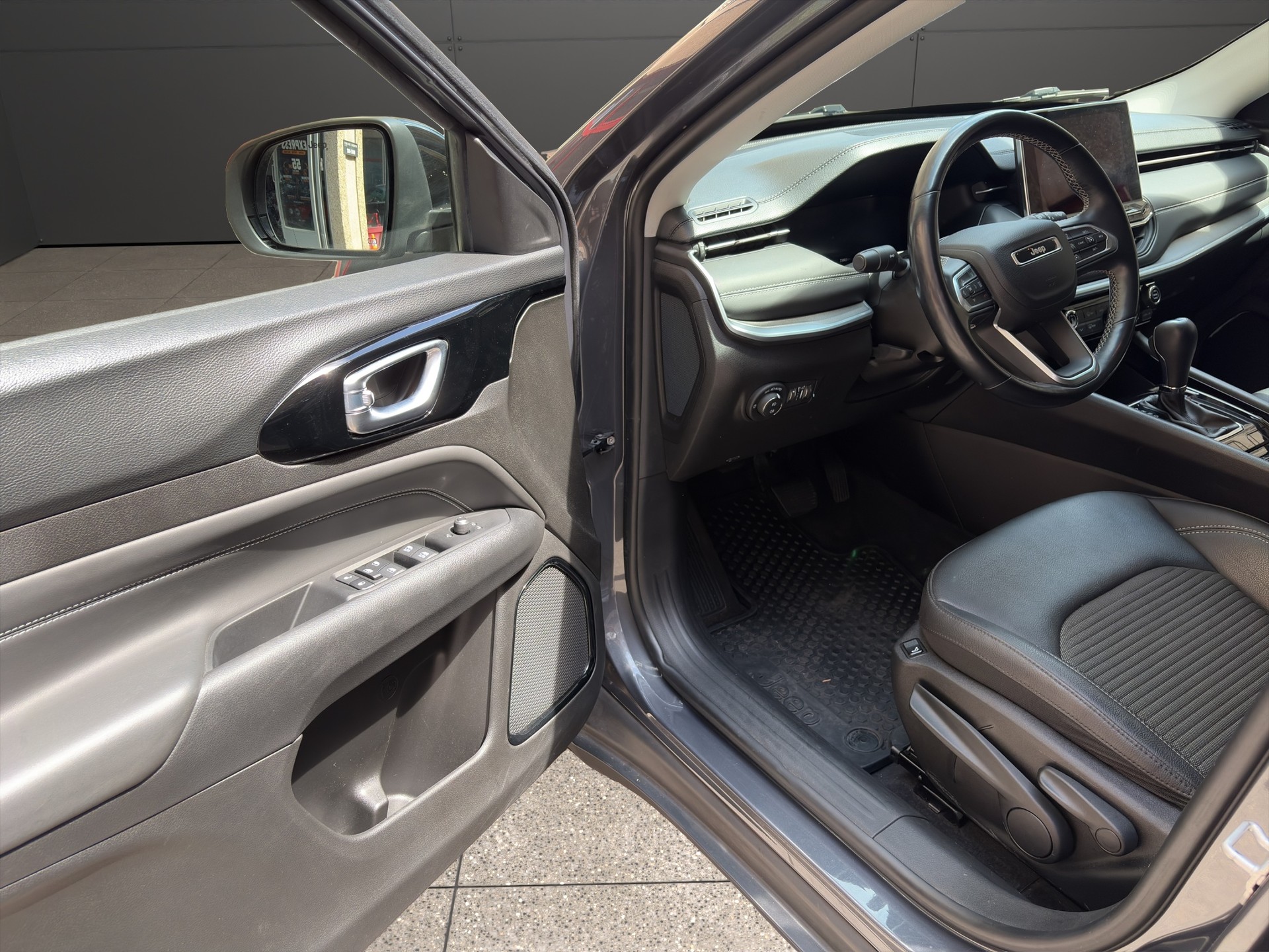 JEEP Compass 4x2 1.3 Limited DKG-image-9