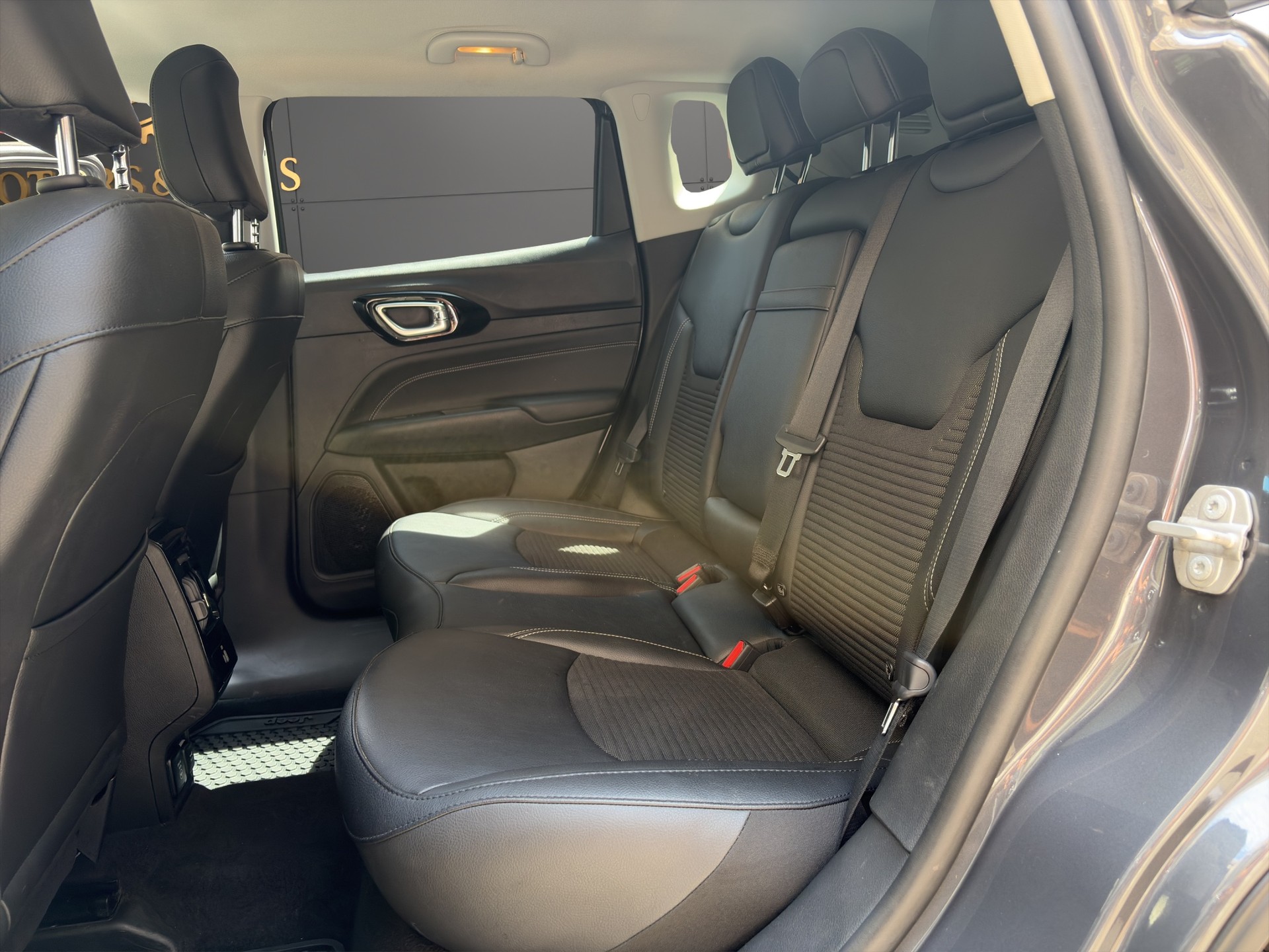 JEEP Compass 4x2 1.3 Limited DKG-image-16