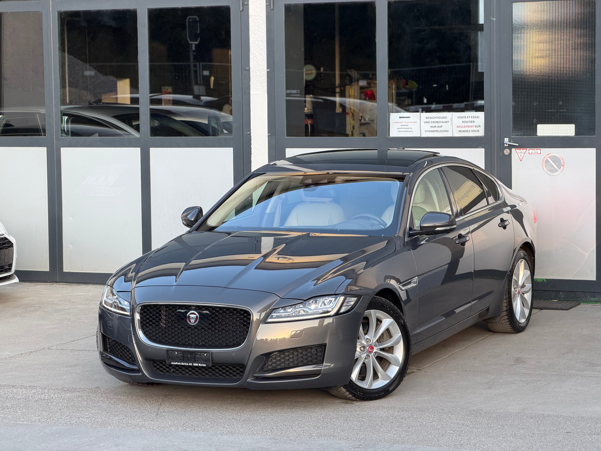 JAGUAR XF 30d Portfolio Automatic