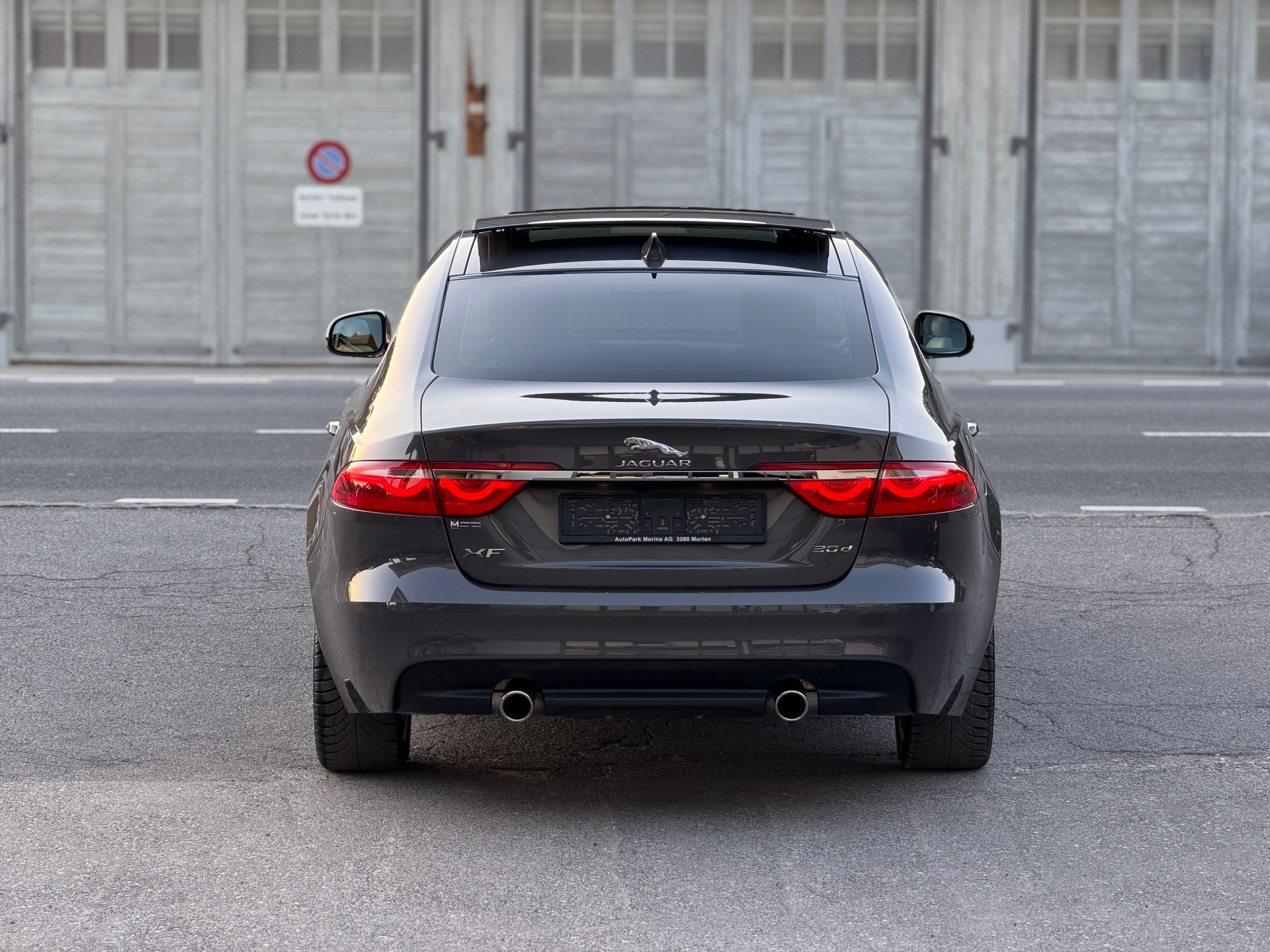 JAGUAR XF 30d Portfolio Automatic-image-5