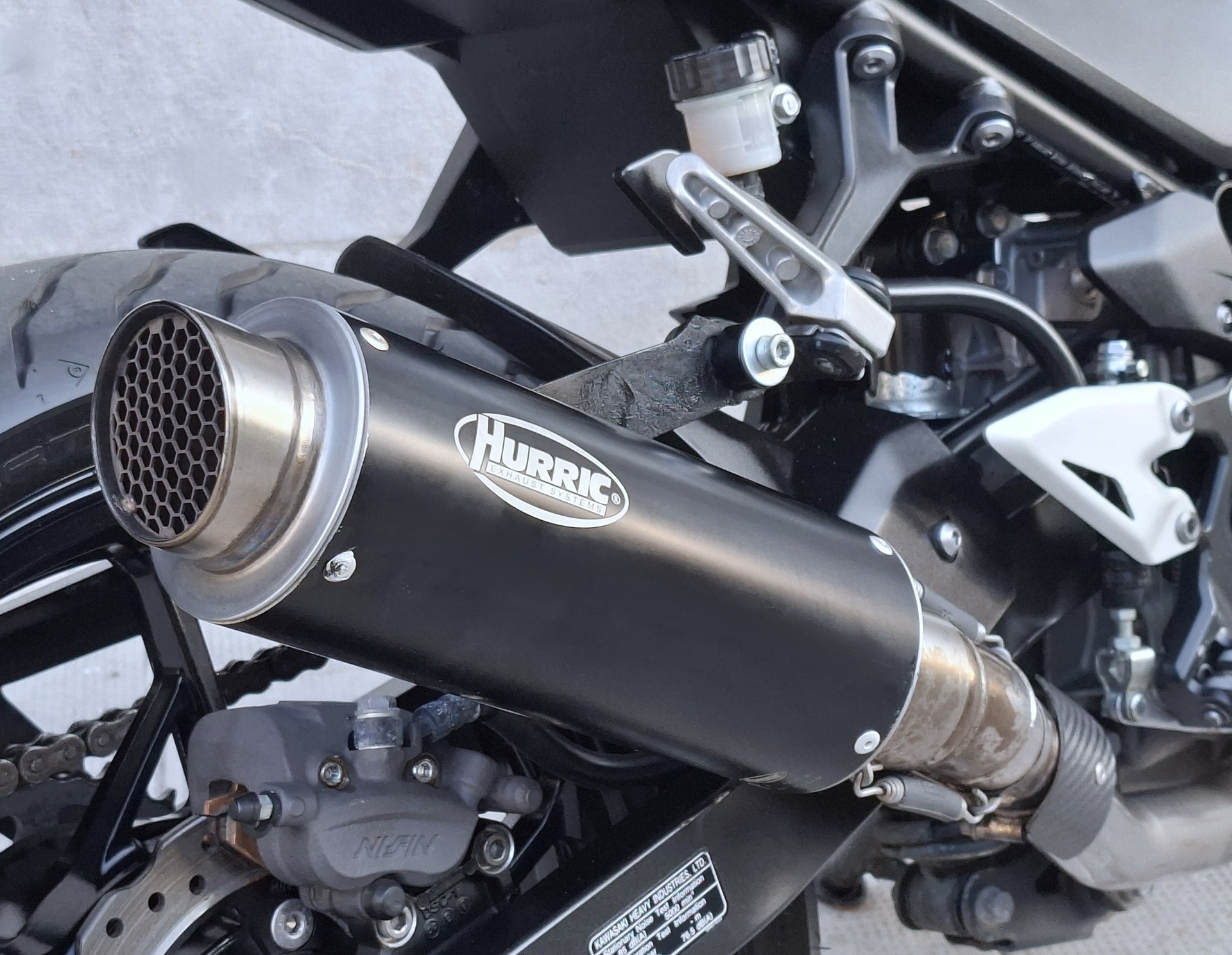 KAWASAKI Z 400 ABS-image-6