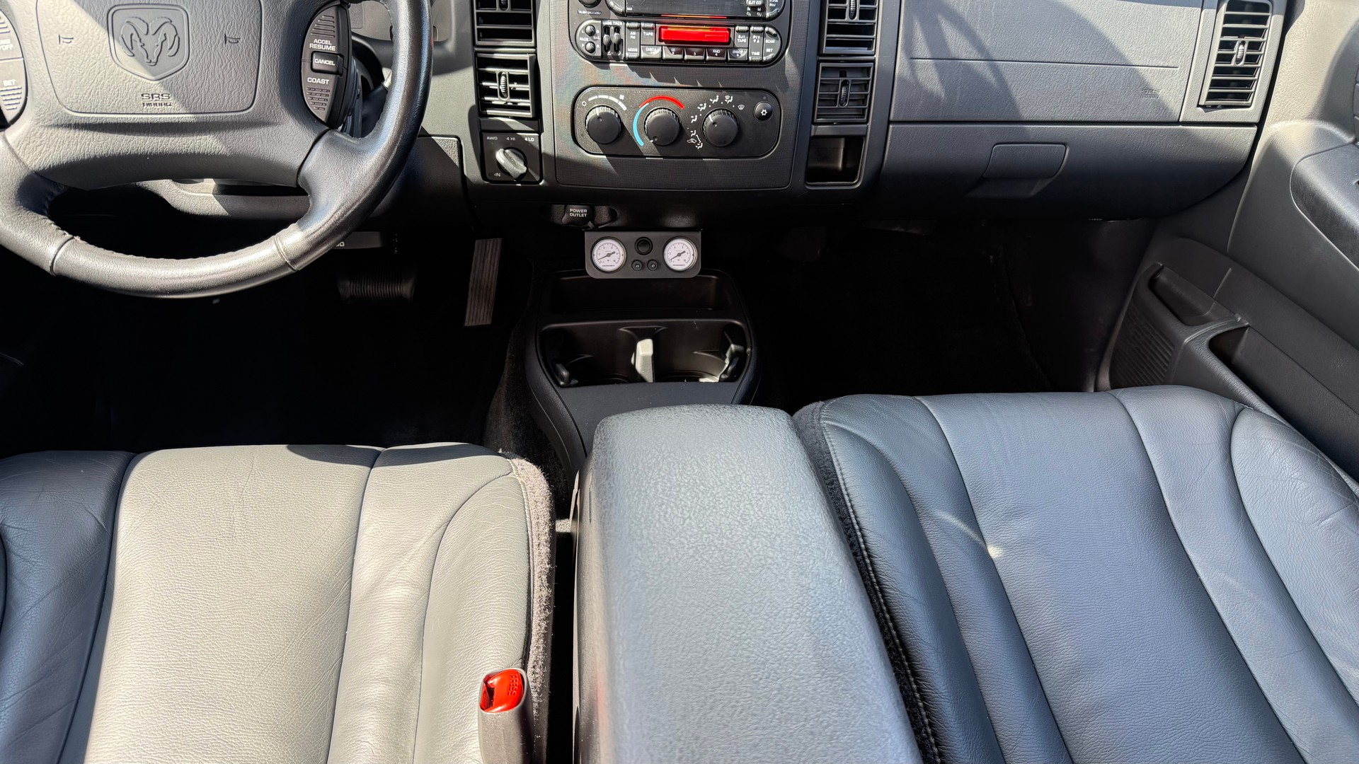 DODGE Dakota 4.7 Pick-up-image-4