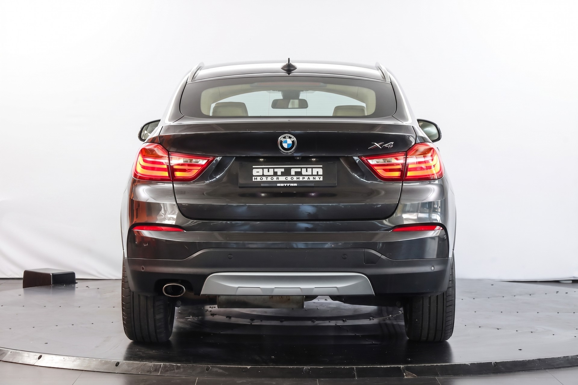 BMW X4 xDrive 20d xLine Steptronic-showroom-element-2