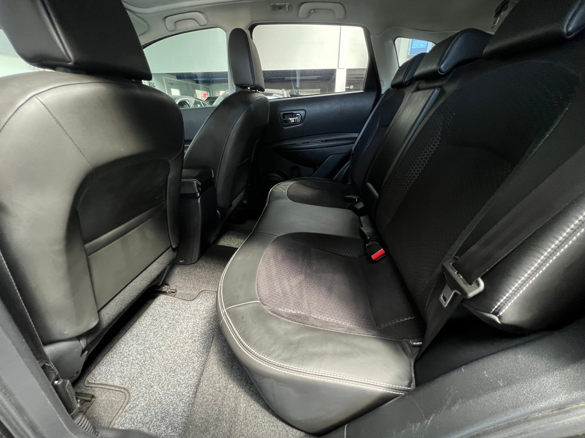NISSAN Qashqai 1.6 dCi iStop 360-image-10