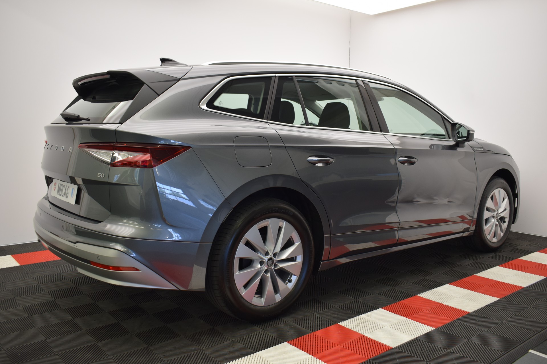 SKODA Enyaq 60 Essence-image-12