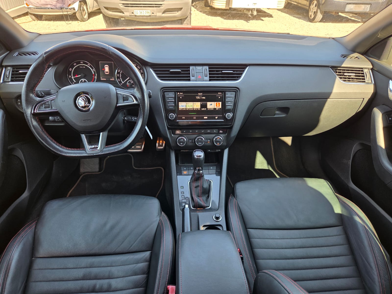 SKODA Octavia Combi 2.0 TSI RS DSG-image-12