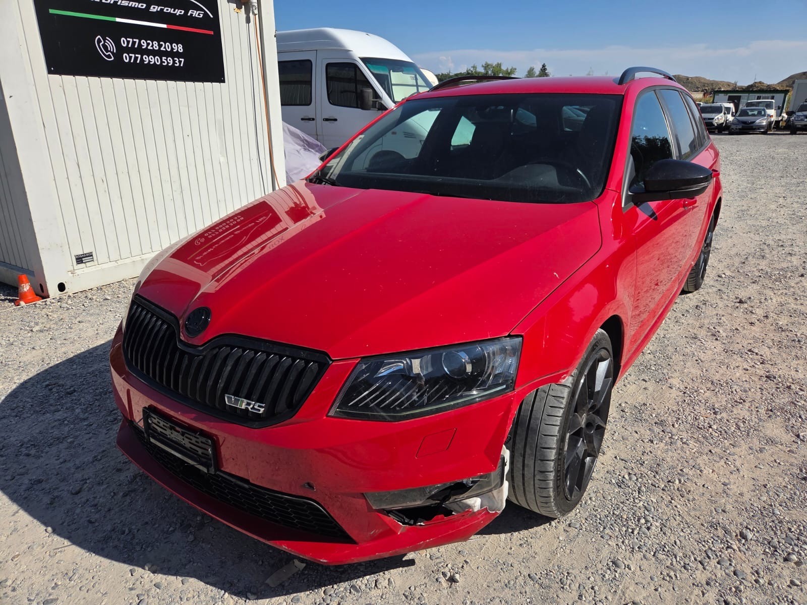 SKODA Octavia Combi 2.0 TSI RS DSG-image-2