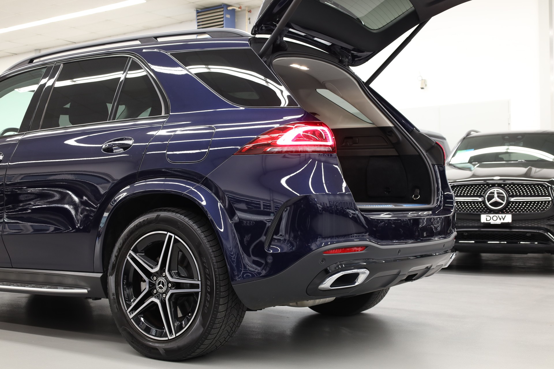 MERCEDES-BENZ GLE 350 de AMG Line 4matic-image-9
